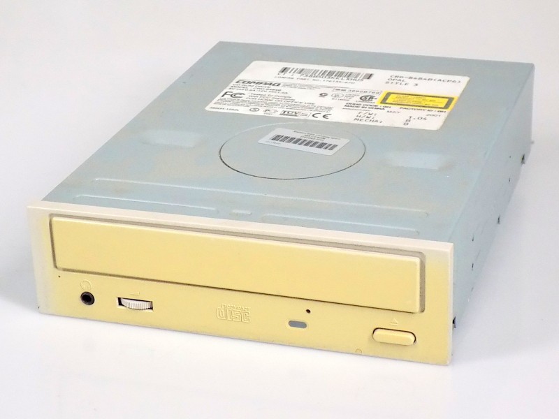 HP Compaq CRD-8484B IDE 48X CD-ROM Retro Drive 5.25 inch with Beige Bezel