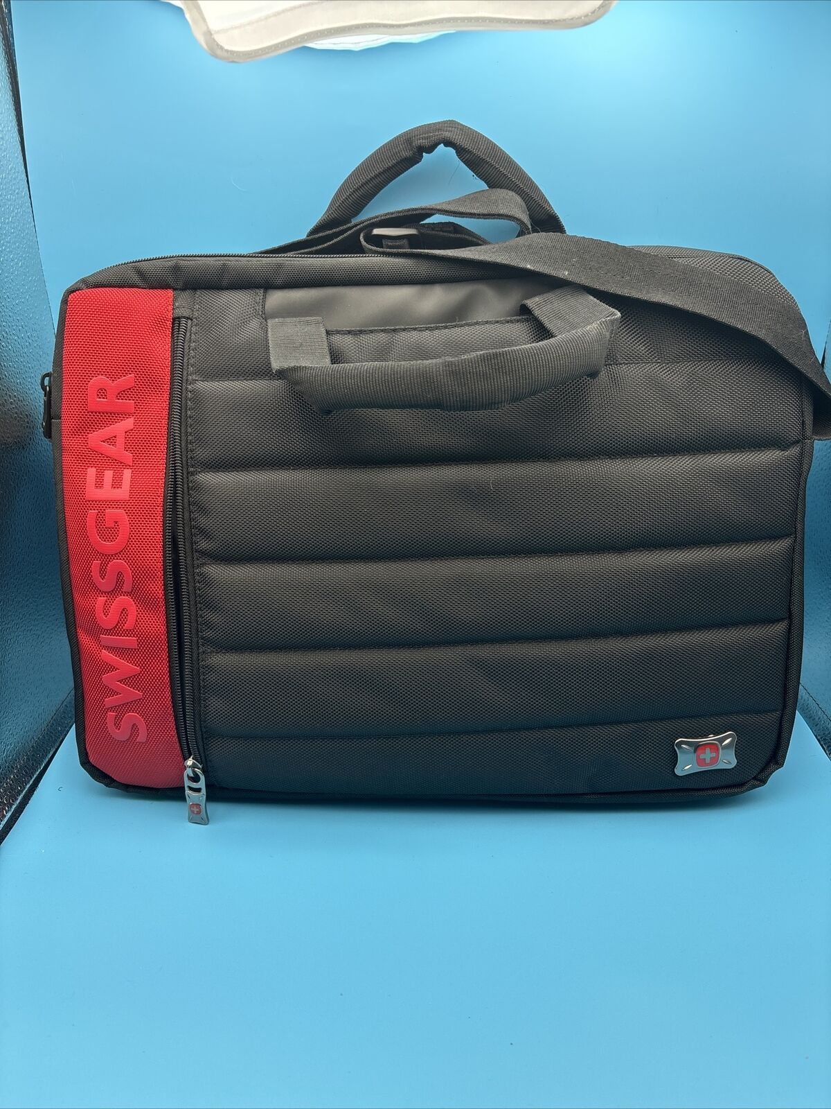 Swiss Gear Wenger The Anthem  Black Padded Laptop Travel Messenger Bag