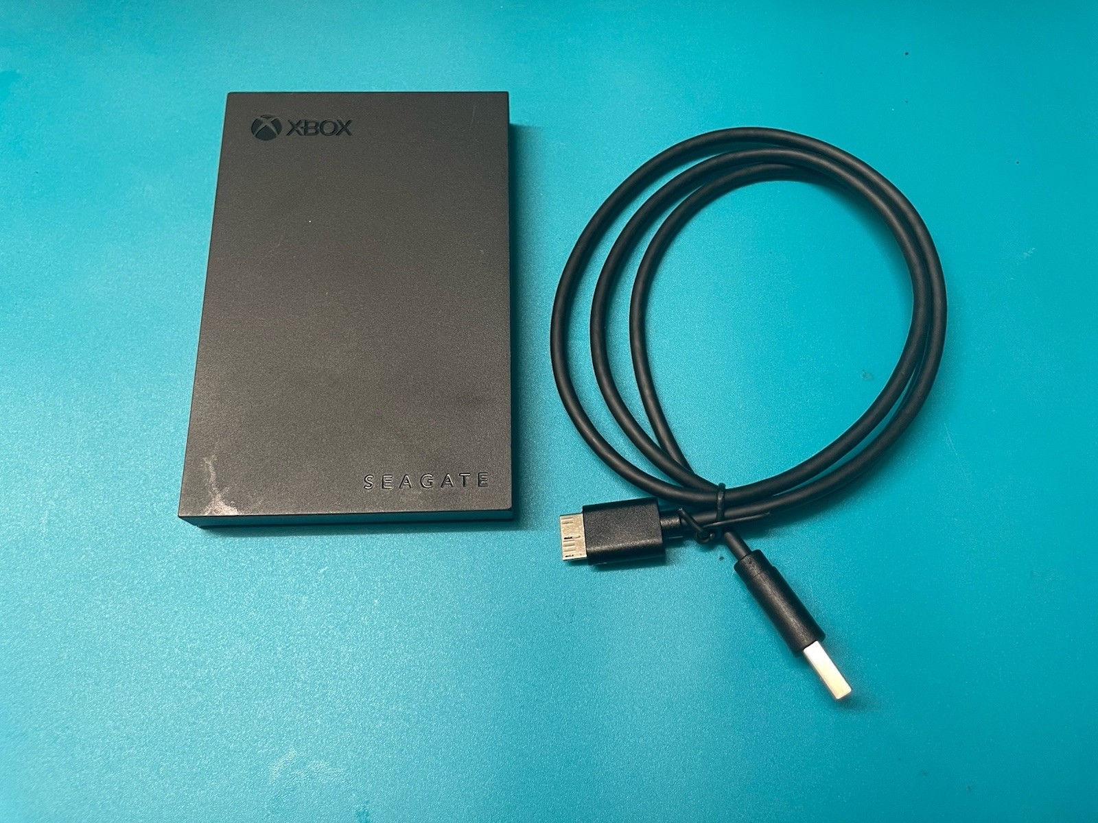 Seagate Game Drive for Xbox 2TB External USB SRD0LF0 W/CHARGER