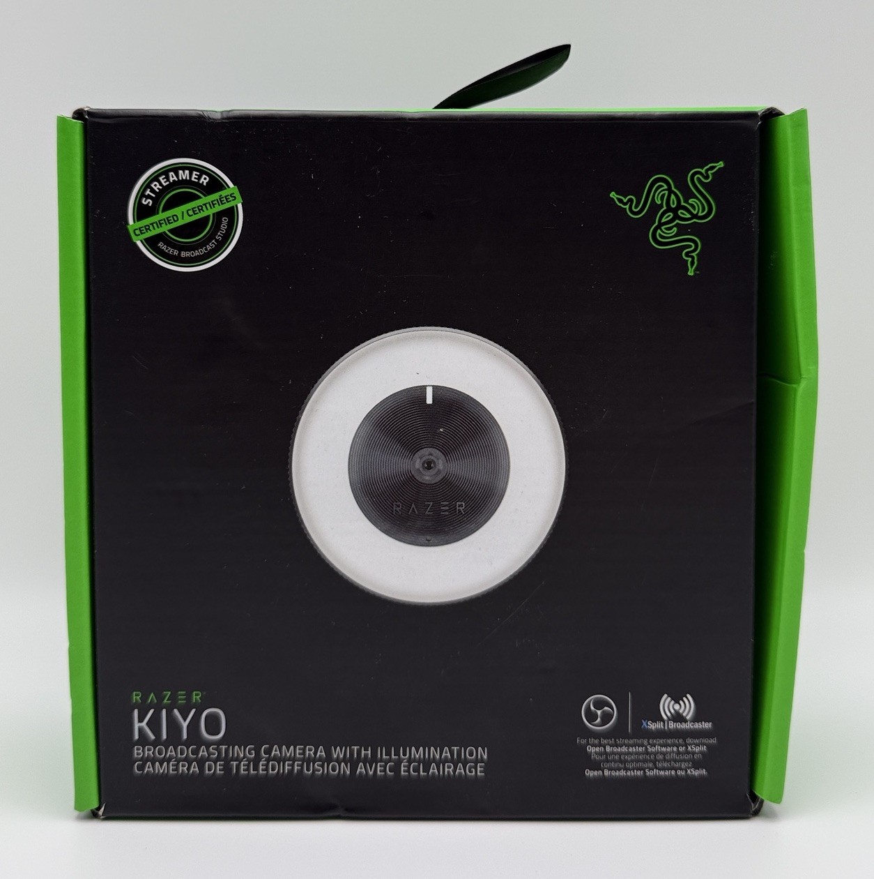 Razer Kiyo Webcam Full HD 1080p Streaming Camera w/ Ring Light (New Damaged Box)
