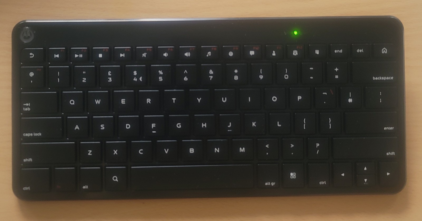 Motorola Universal Bluetooth Keyboard IN Box MO# SJYN0821A Small Portable Black