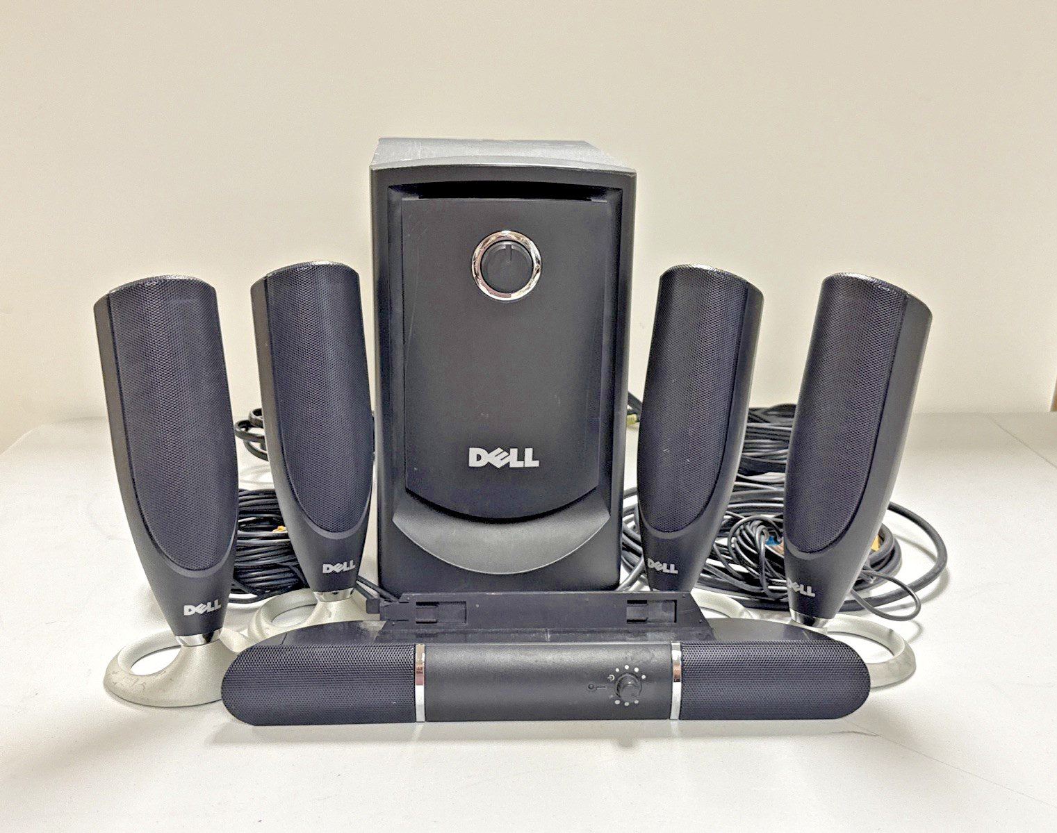 Dell MMS 5650 5.1-Channel Surround Sound Home Theater PC 5 Speakers + Subwoofer
