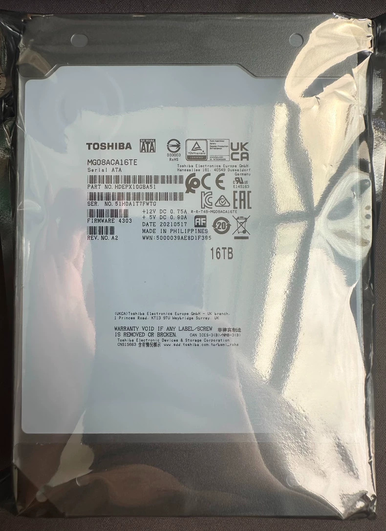 Toshiba MG08 MG08ACA16TE 16TB 7.2K RPM 3.5" SATA 6Gb/s 512e Enterprise HDD