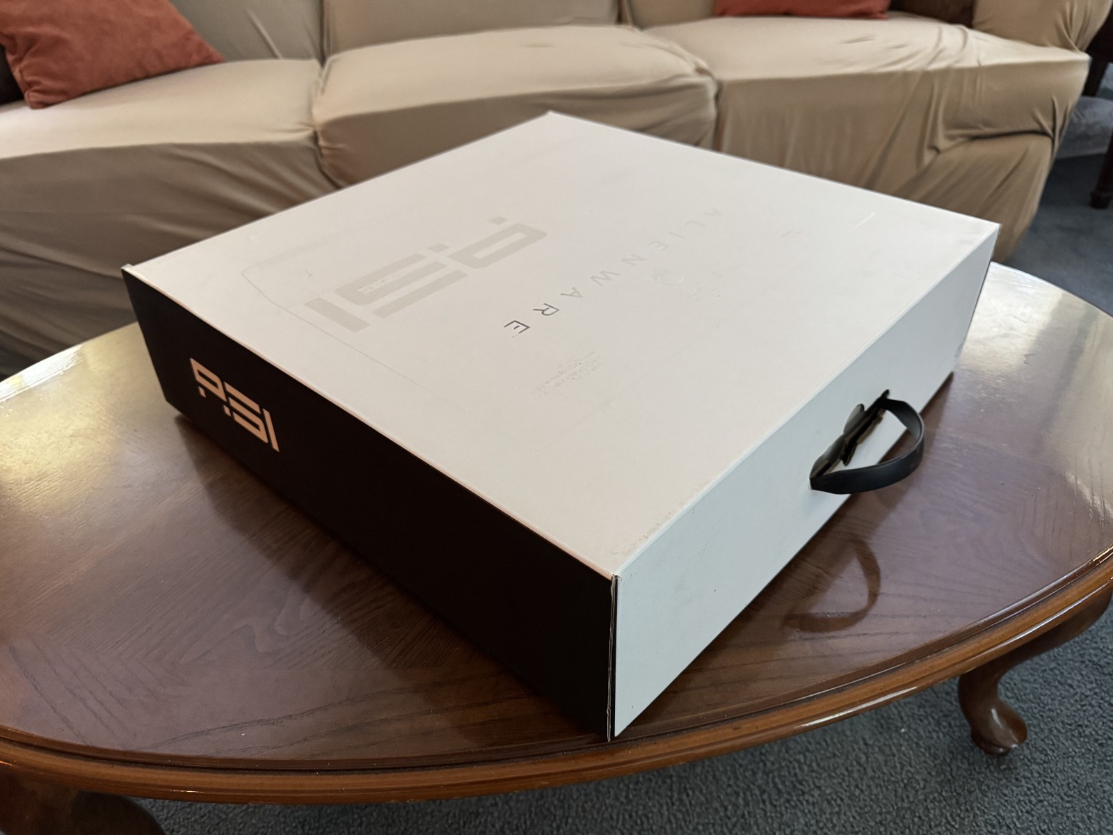 Alienware Area-51m R1 i9-9900 RTX 2080 32GB RAM 1TB SSD Gaming Laptop