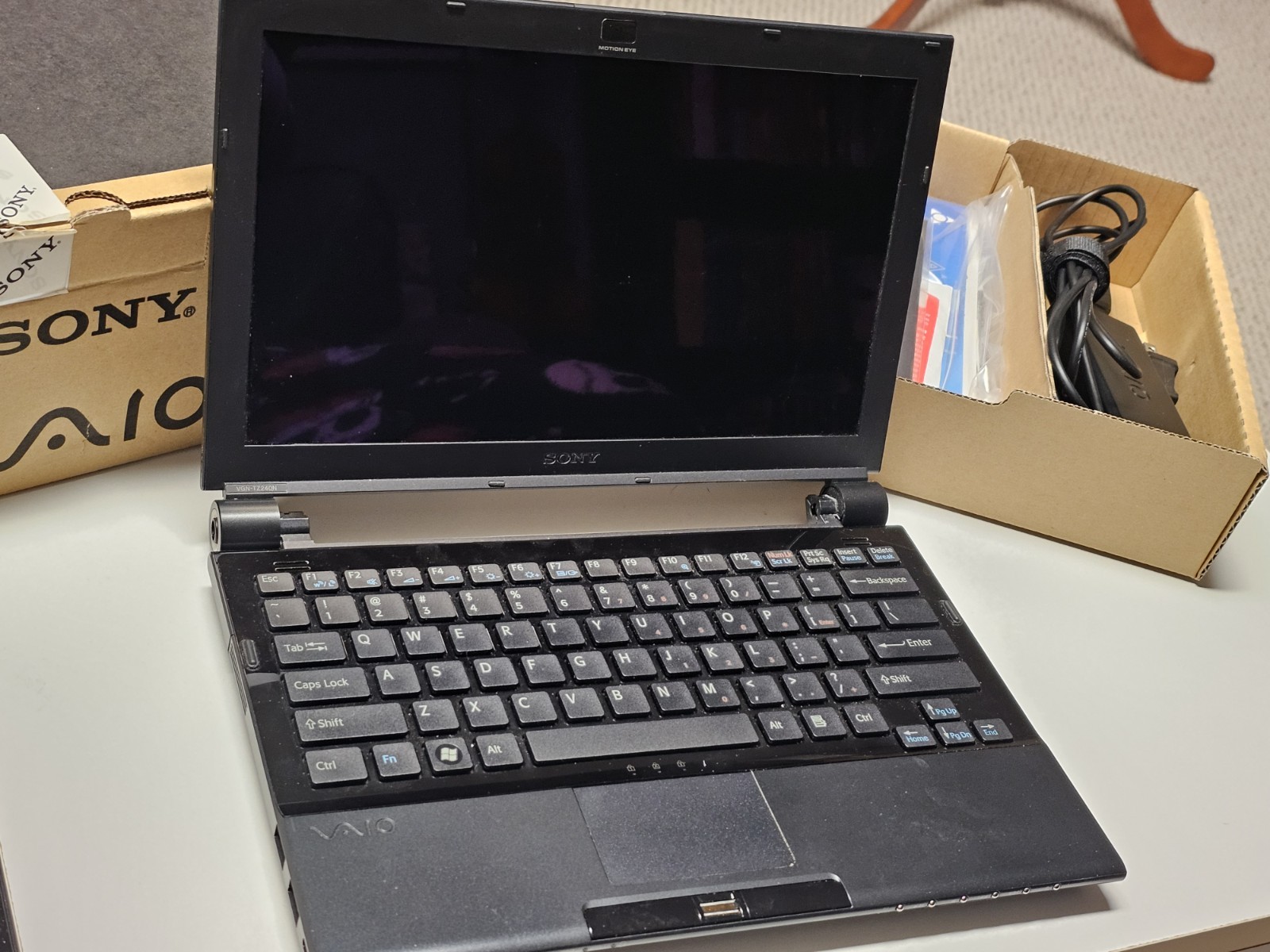 Sony Vaio Personal Computer VGN-TZ240N/B With Box + All Accessories 