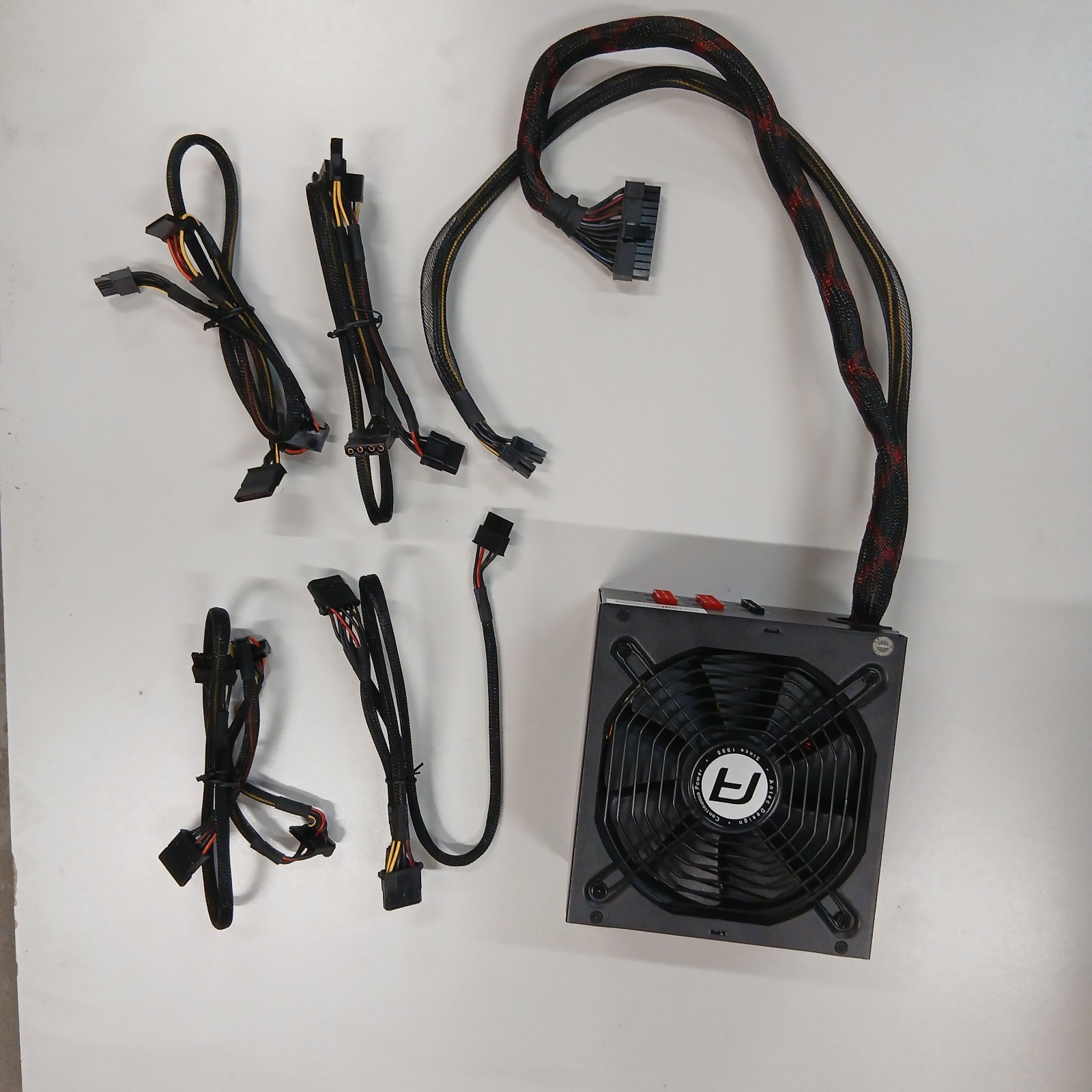 Genuine Antec 620 Watts ATX semi modular Computer Power Supply PSU HCG-620M