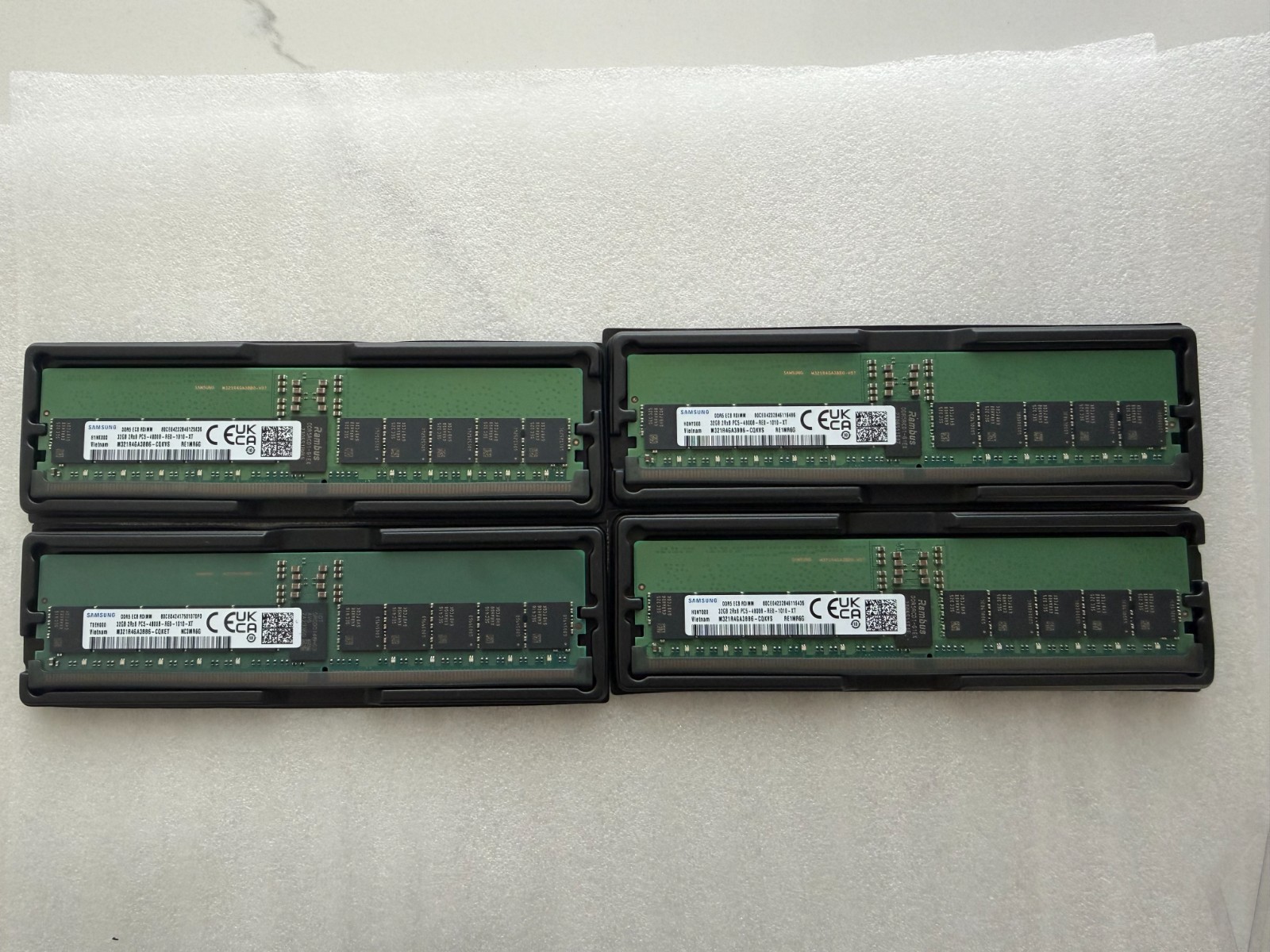 Samsung 32GB DDR5-4800 ECC RDIMM 2Rx8 PC5-38400 Server RAM M321R4GA3BB6-CQK