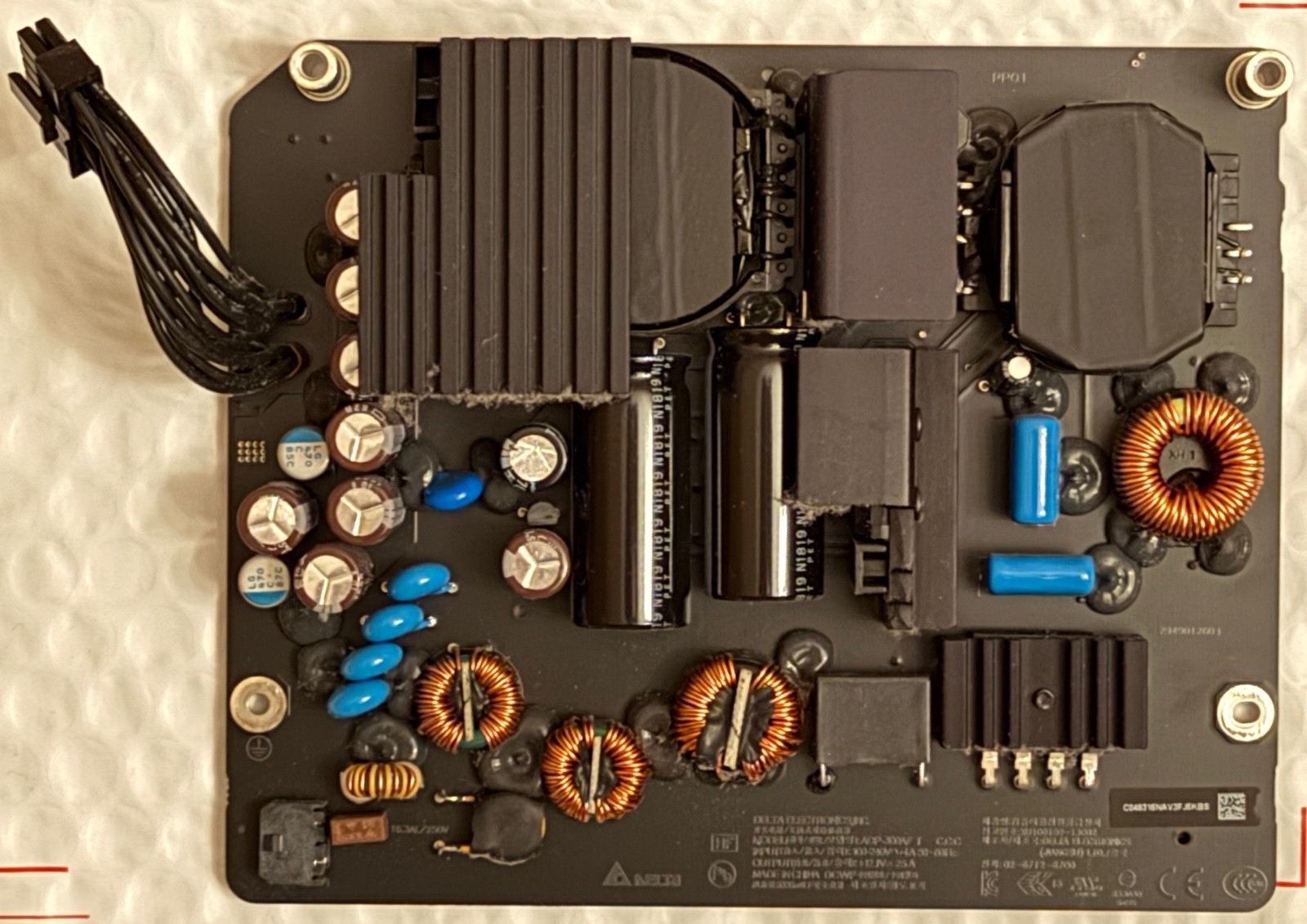 Apple iMac 27" A1419 A2115 Power Supply Delta ADP-300AF T 300W Original OEM