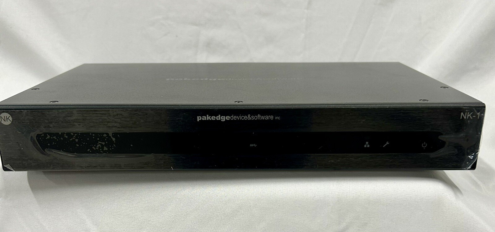 Pakedge Device & Software NK-1 Network Appliance Wireless Controller