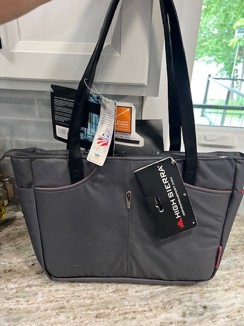 NEW High Sierra Tote Fits 15" Computers Removable Padded Insert Very Nice