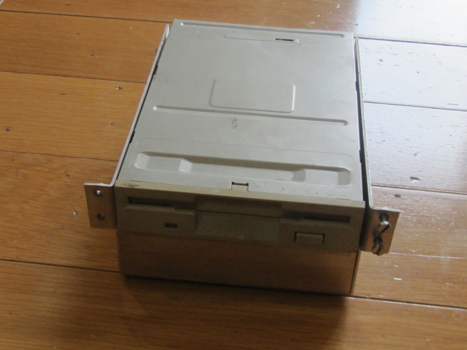 Teac FD-235HF 3.5 Inch Floppy Disk  PN 19307762-91 W/Attachment MINT COOL