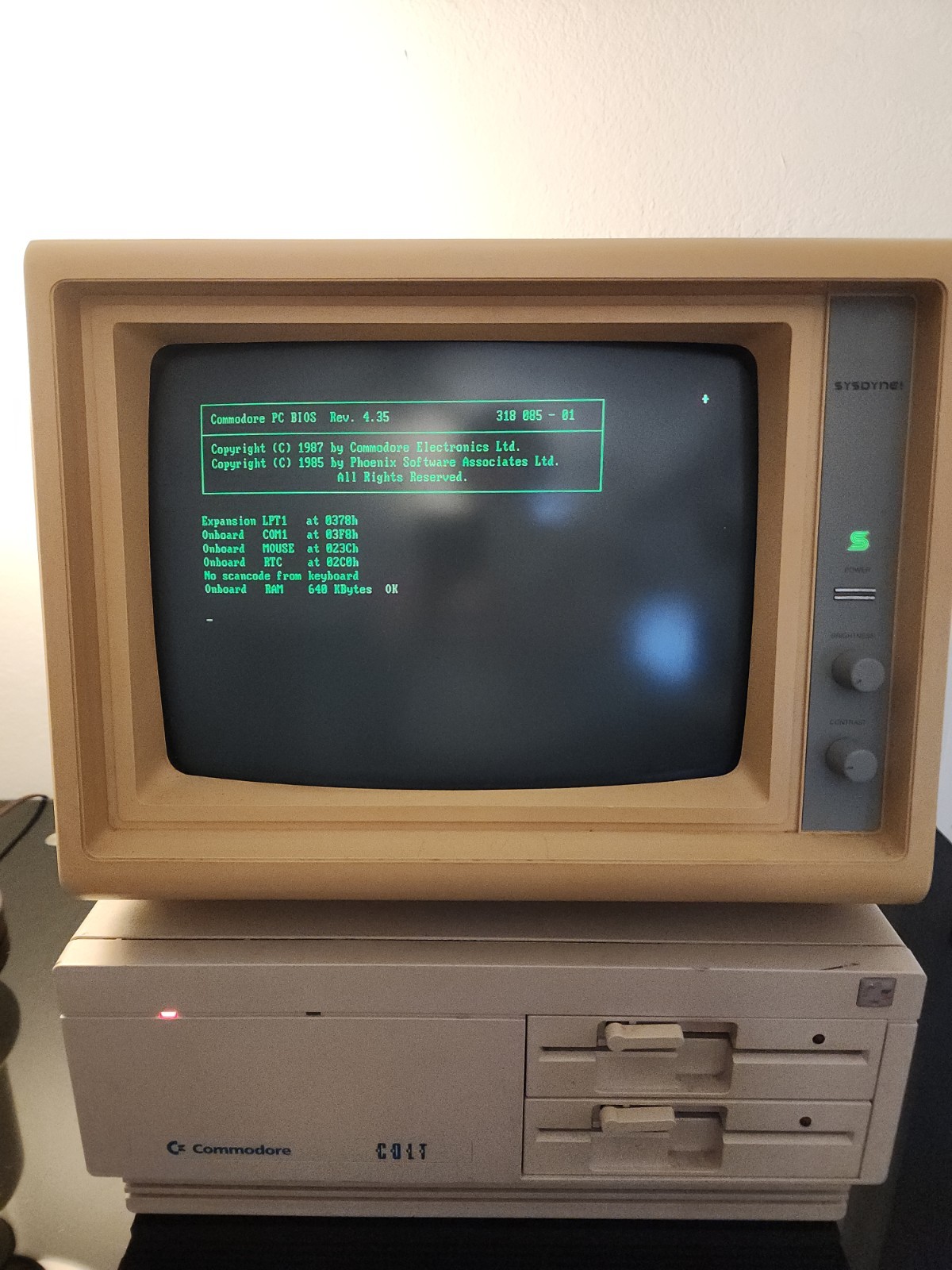 Commodore Colt Vintage Computer (works, needs hard disk)