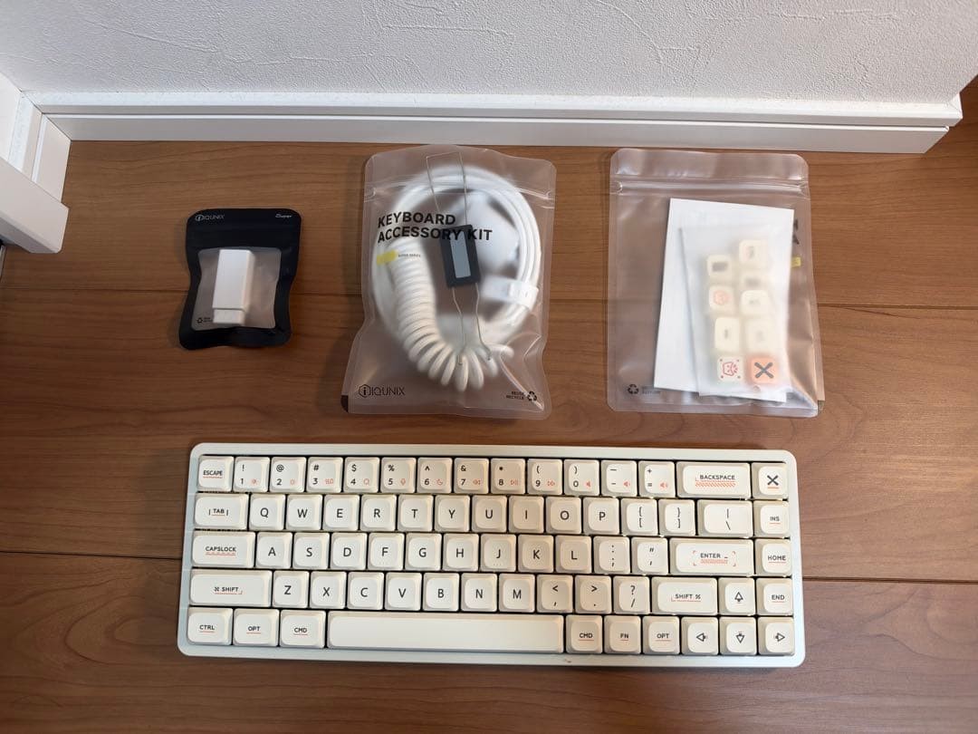IQUNIX Magi 65 White 65% Mechanical Keyboard Bluetooth 5.1 RGB Hot Swap