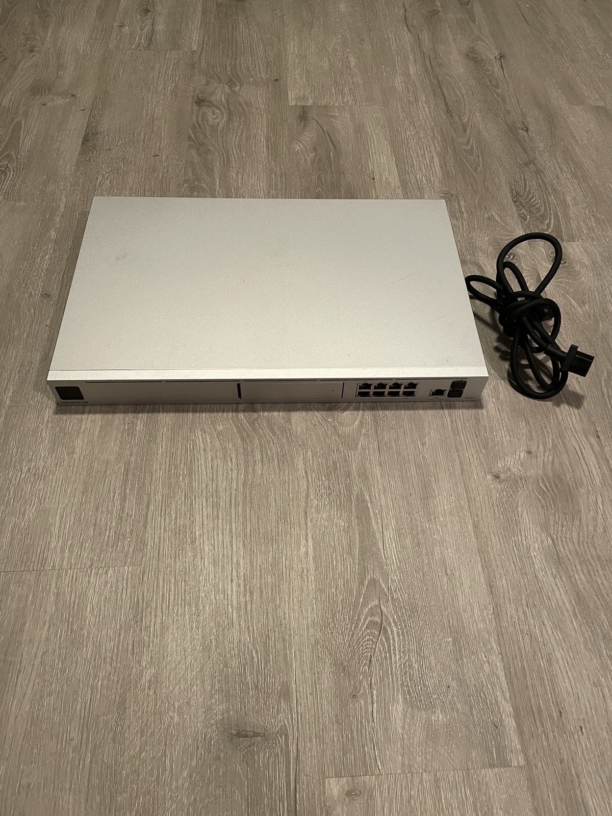 Ubiquiti UniFi Dream Machine Pro SE (Special Edition)