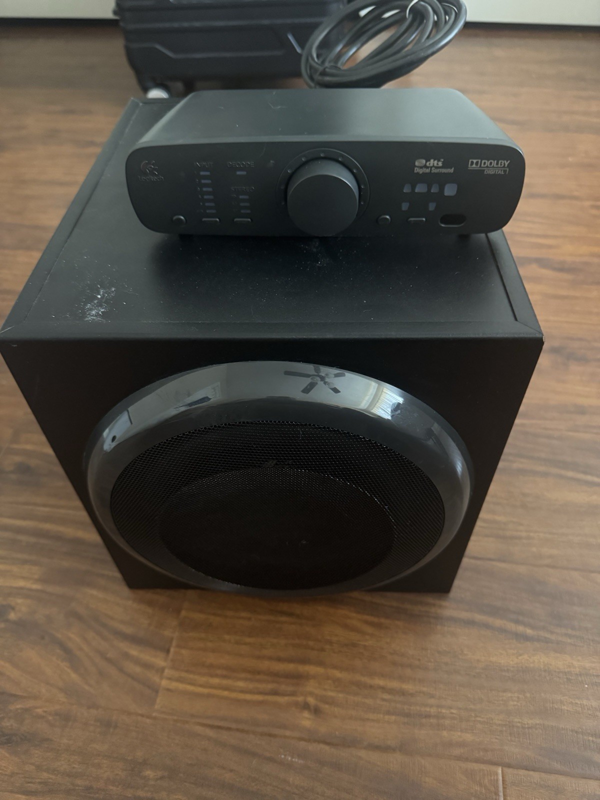 Logitech Z906 5.1 Surround Sound Speaker System