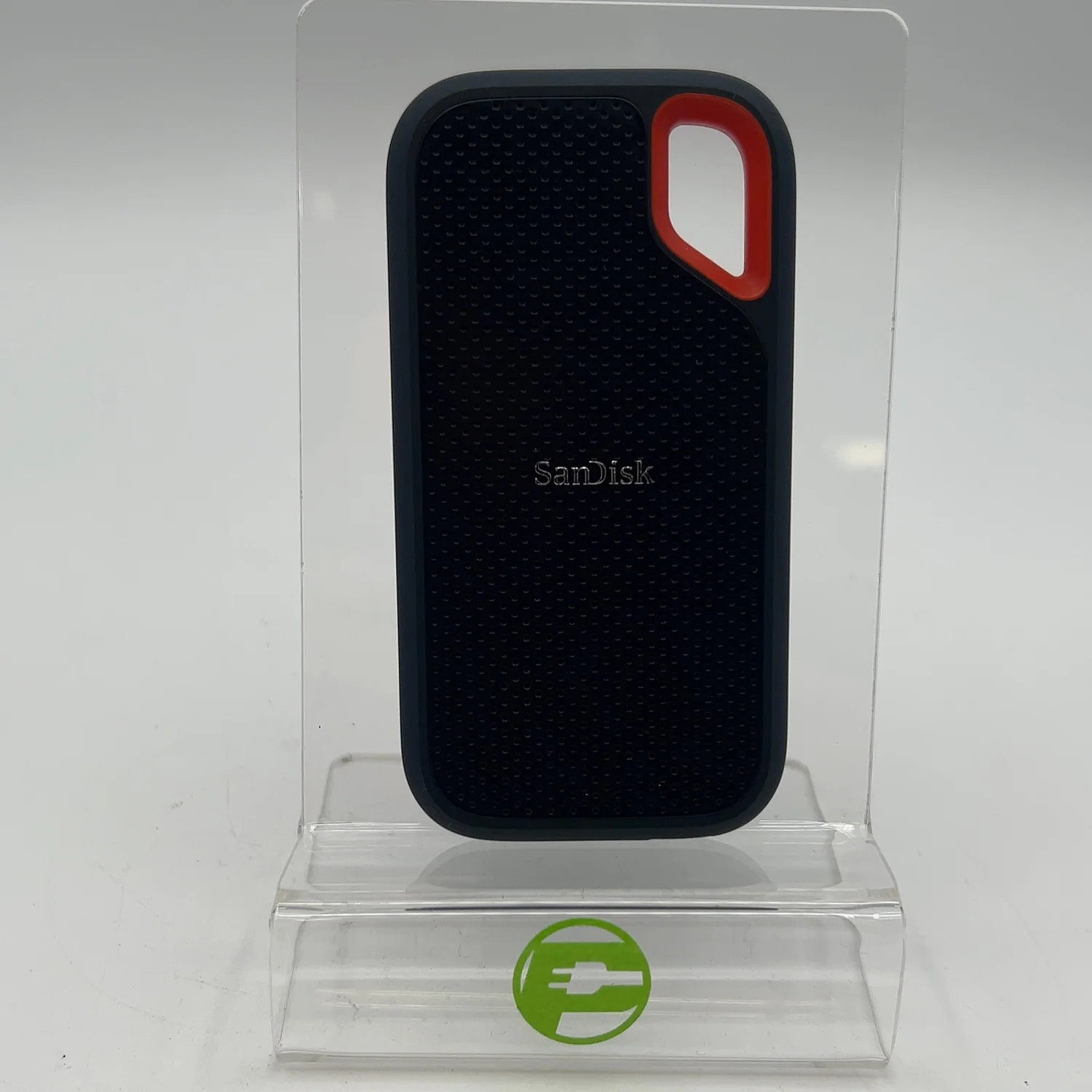 SanDisk Extreme Portable SSD 2TB USB-C to USB-C SSD SDSSDE61-2T00