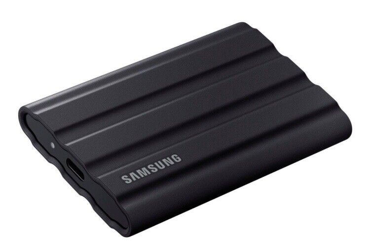 SAMSUNG T7 Shield 4TB Portable SSD 1050MB/s Rugged Water & Dust Resistant Black