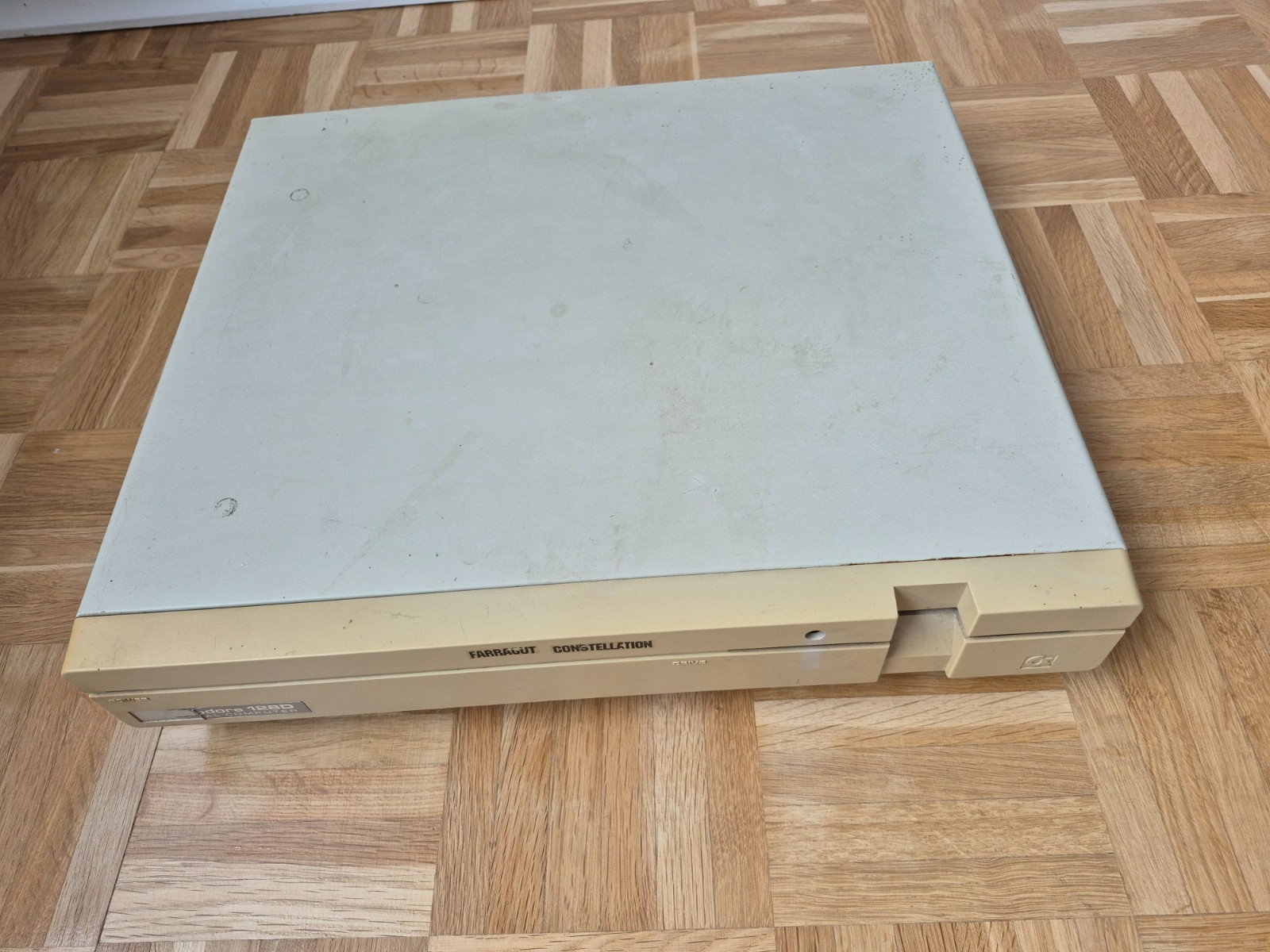 ✅ Commodore C 128 D ⭐ Chassis ⭐ Fast Shipping ⚡️