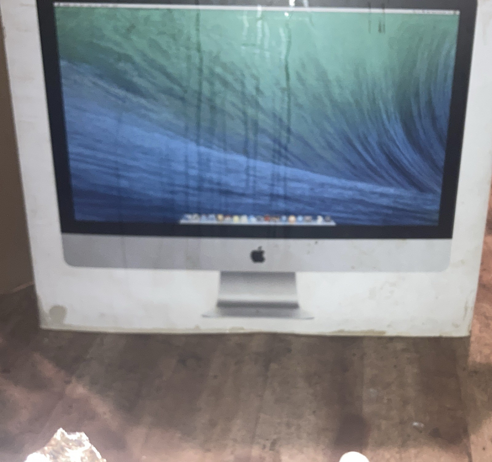 Apple iMac Series All-in-One Desktop Computer, Silver