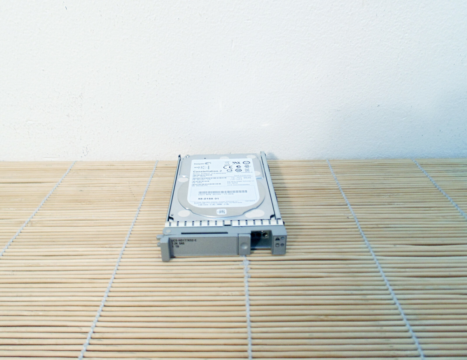 Cisco UCS-HD1T7KS2-E 1TB SAS 7.2K RPM 2.5 inch HDD/hot plug/drive sled mounted