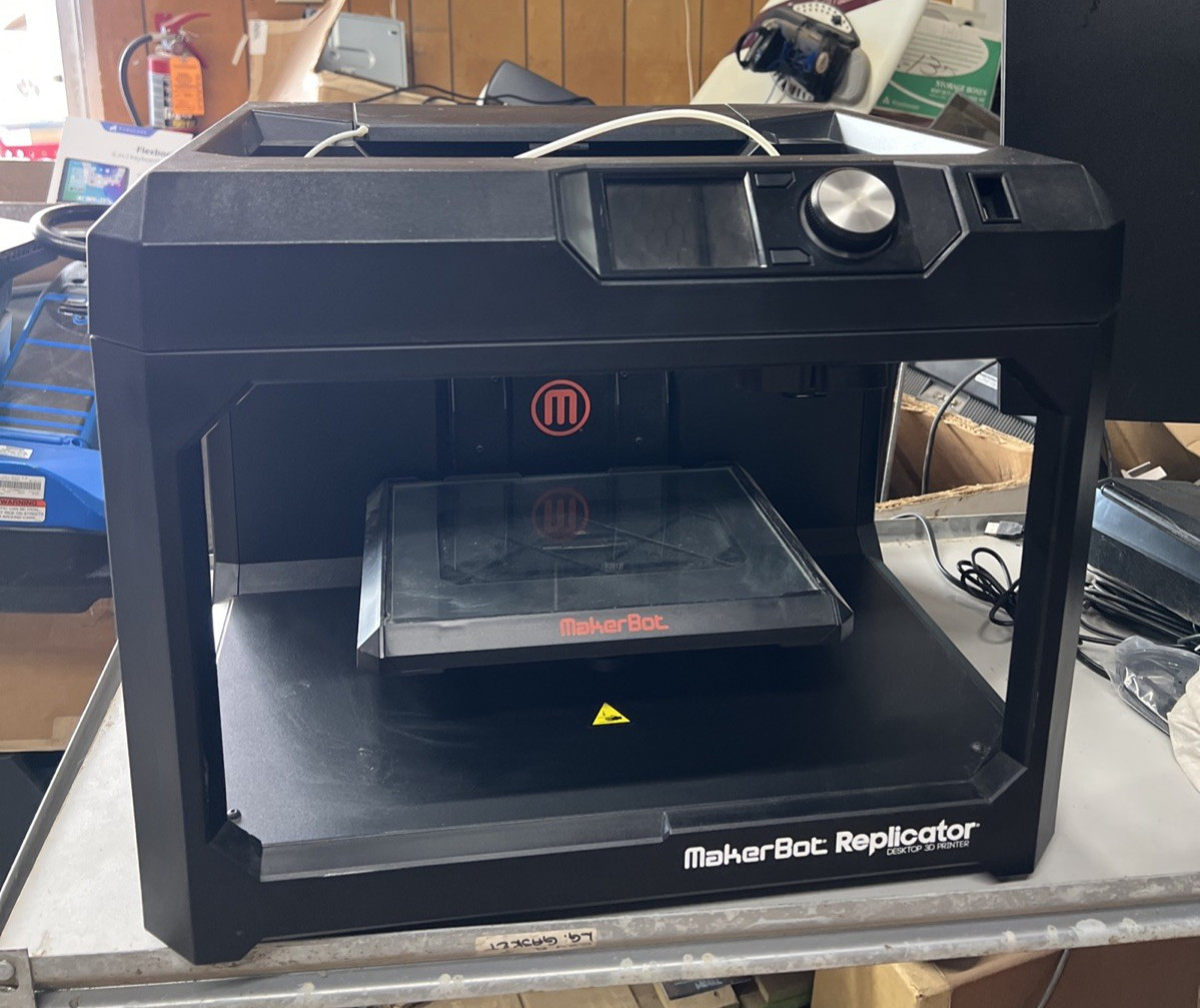 MakerBot Replicator Desk Top 3D Printer. Parts/Repair.