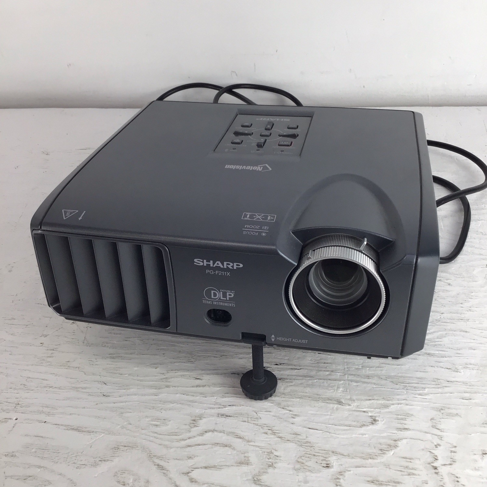 Sharp NoteVision PG-F211X DLP Projector | 554 Lamp Hrs Used, Working