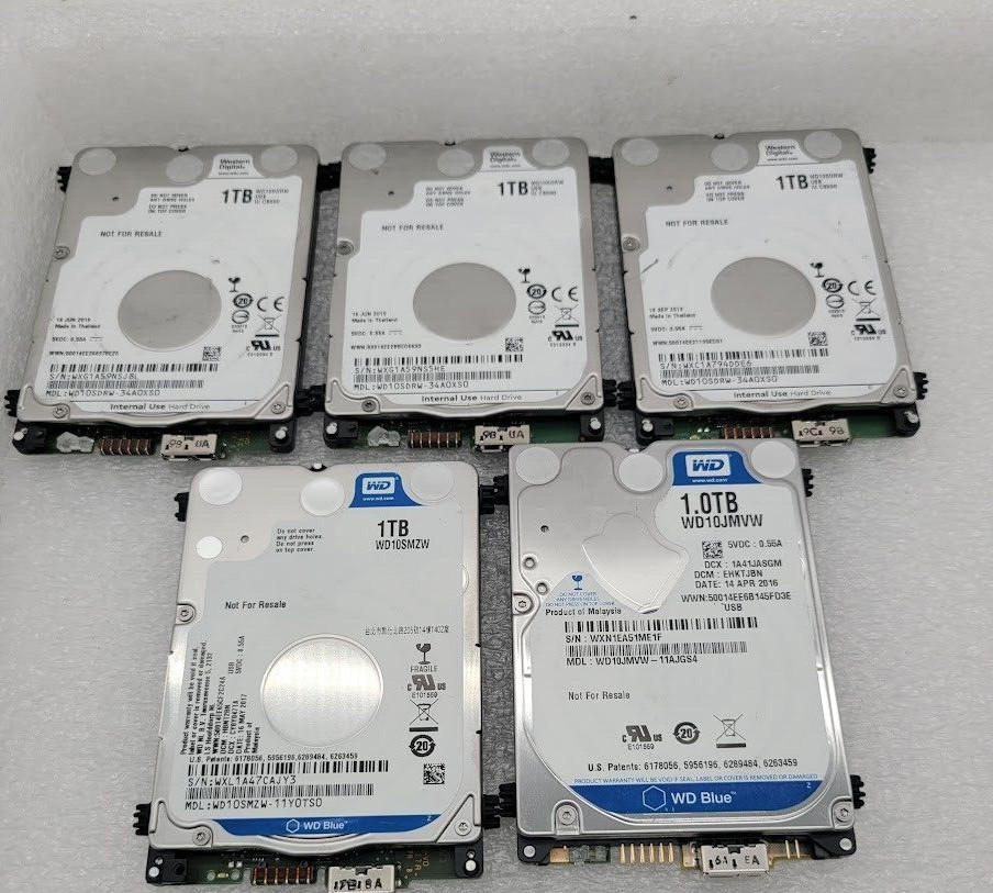 Lot of 5 western digital 1 tb different model check the description