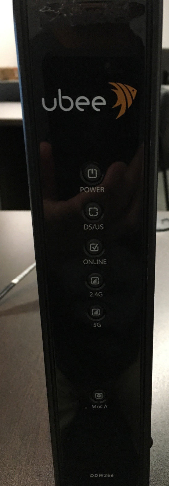 UBEE DDW3666 DDW366 DUAL BAND WIFIin excellent used condition