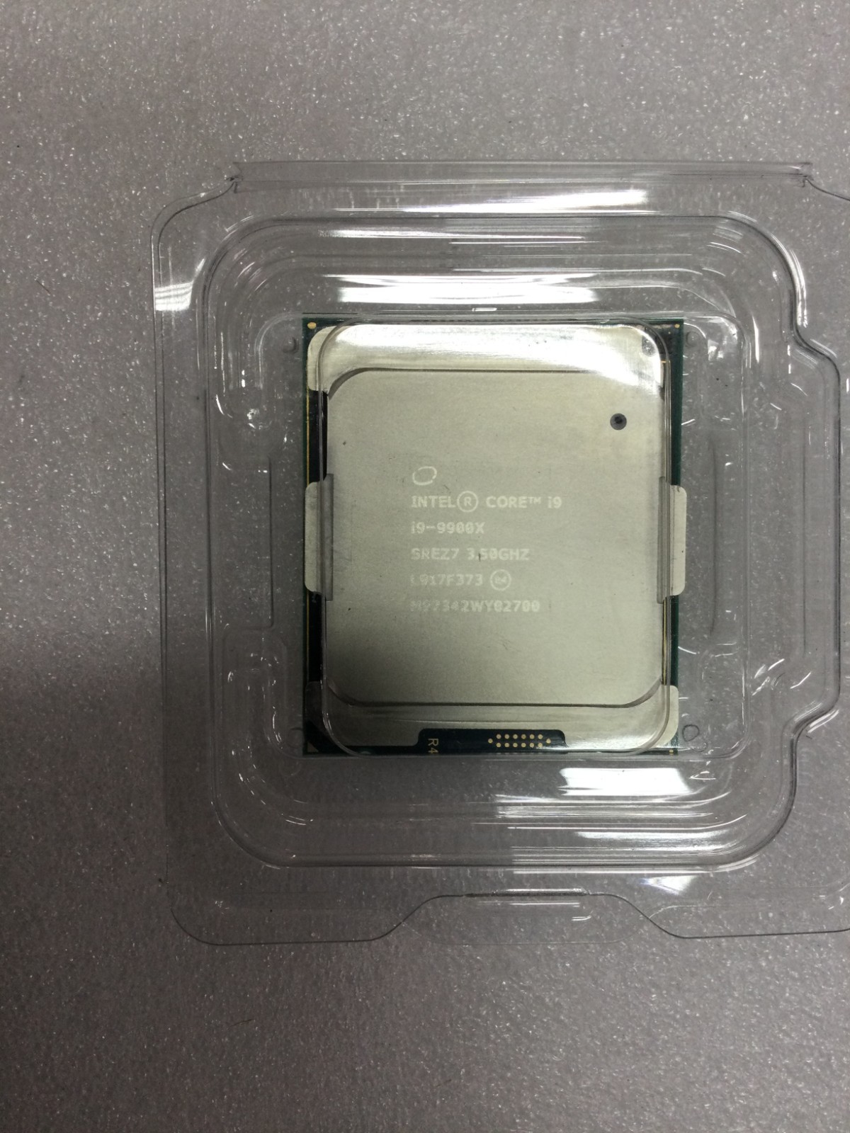 Intel Core i9 9900X - 3.5 GHz Deca-Core (BX80673I99900X) Processor - Open Box
