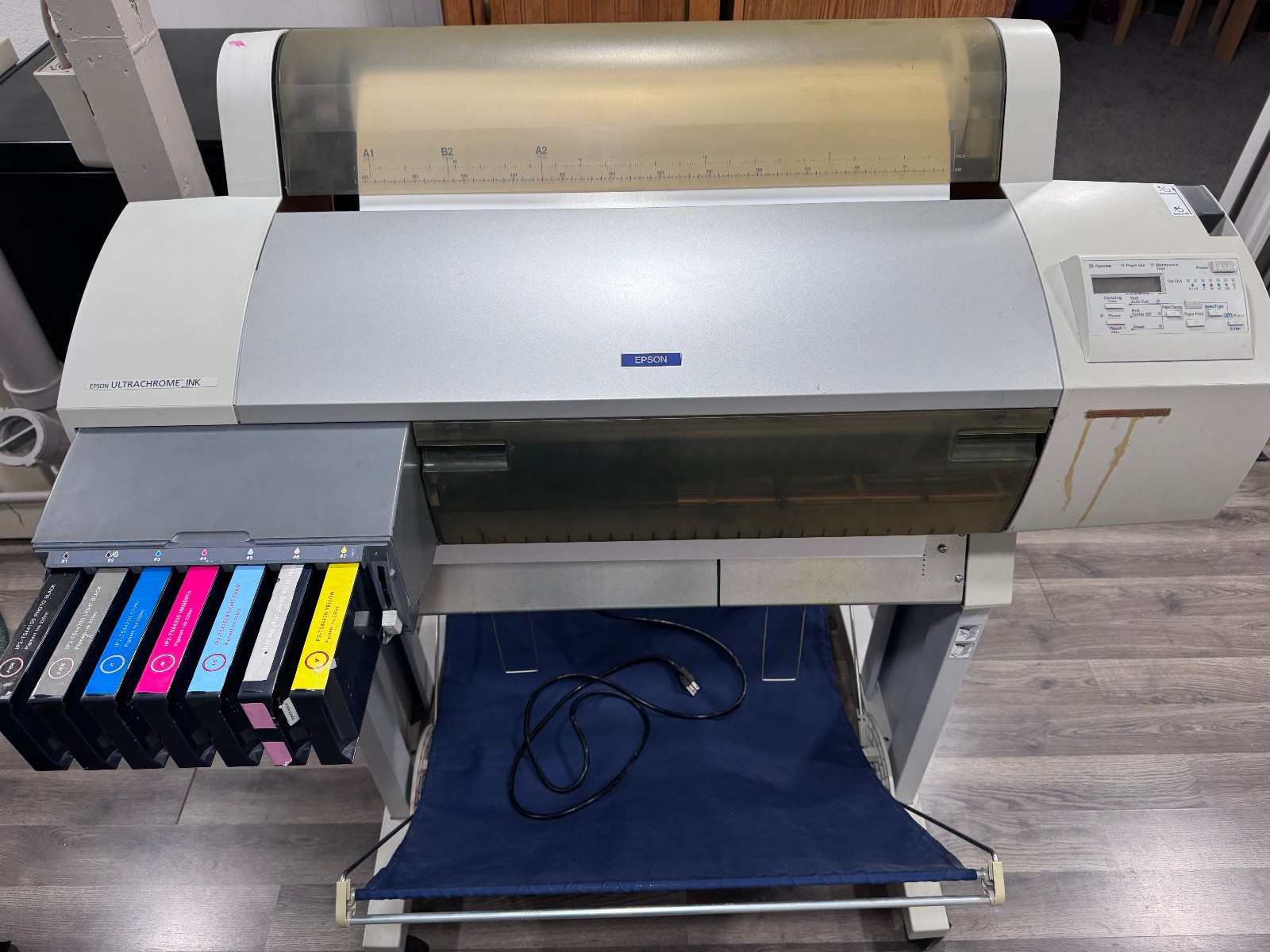 New Price Epson Stylus Pro 7600 Printer w/Stand, Ink, Paper etc