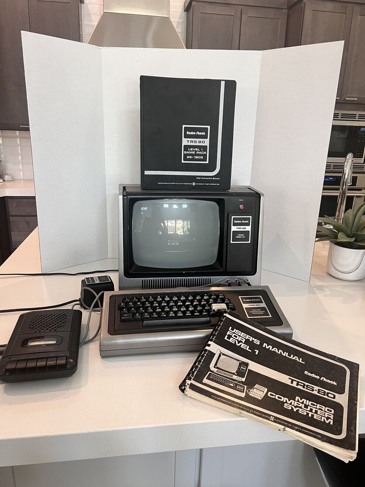 1978 Radio Shack TRS-180 Level 1 Computer System
