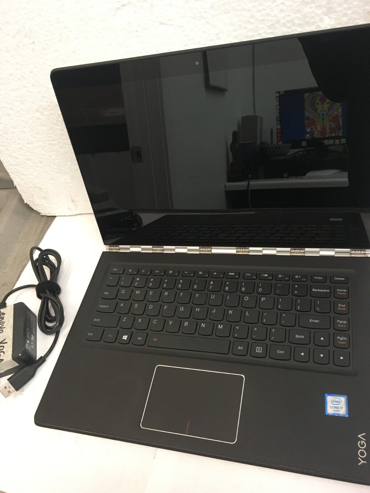 Functional Lenovo Yoga 900 Touch 13.2 inch used laptop in good condition