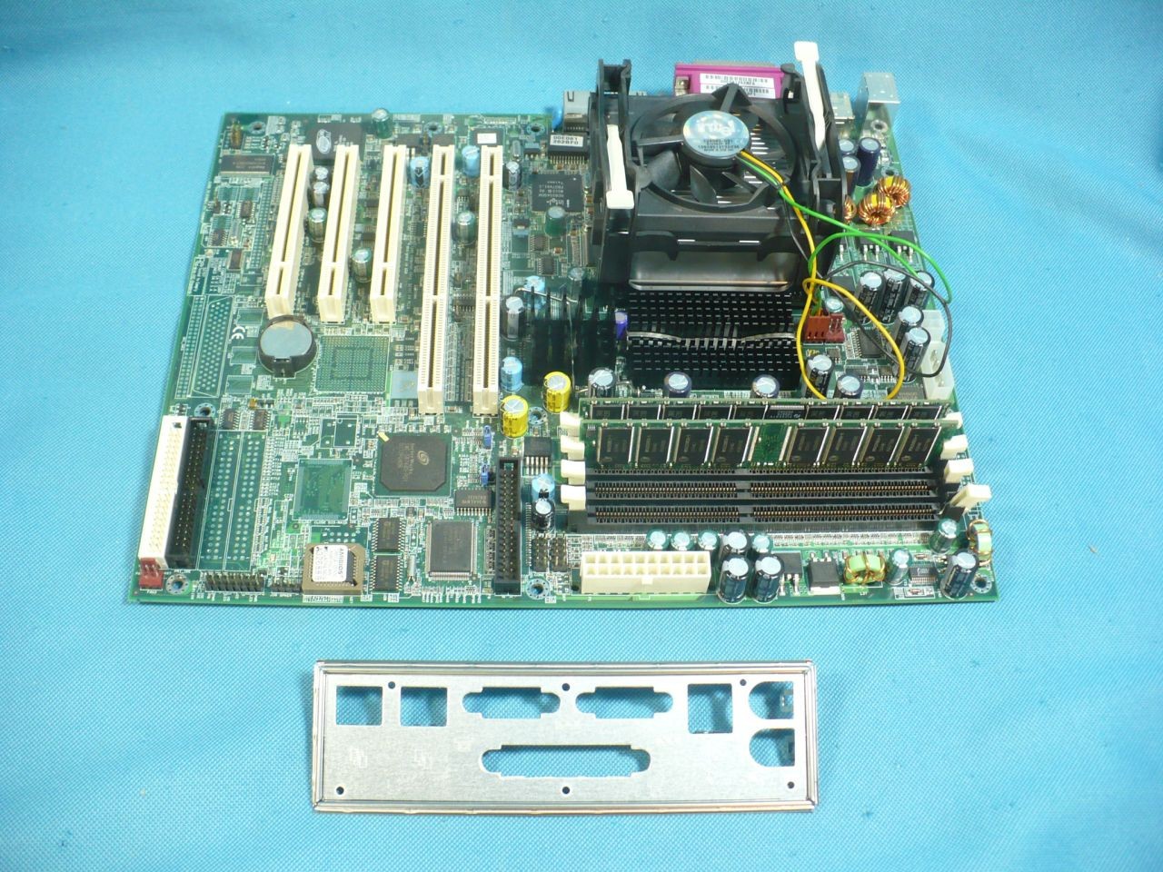 Tyan S2707 Intel Pentium P4 2.0 GHz Motherboard 512MB With I/O Shield