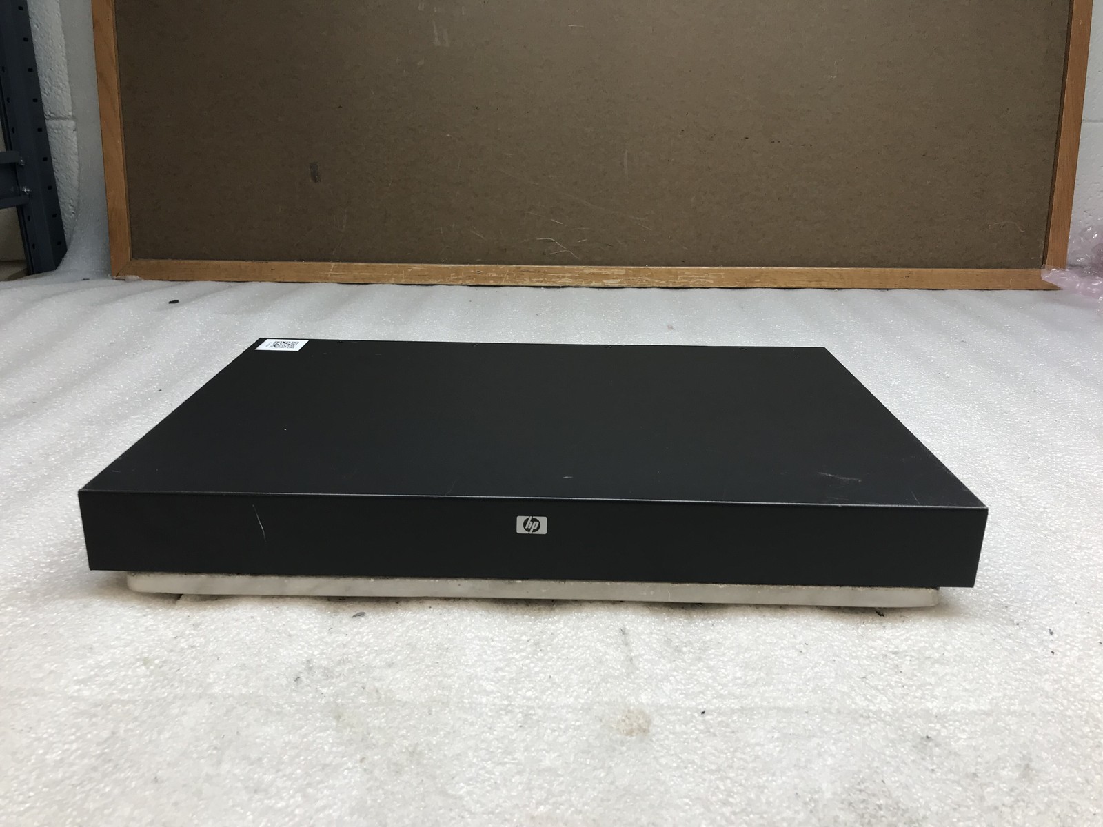 HP AF601A 16-Port 2X1X16 IP Console Virtual Media Switch 410530-001 408965-001