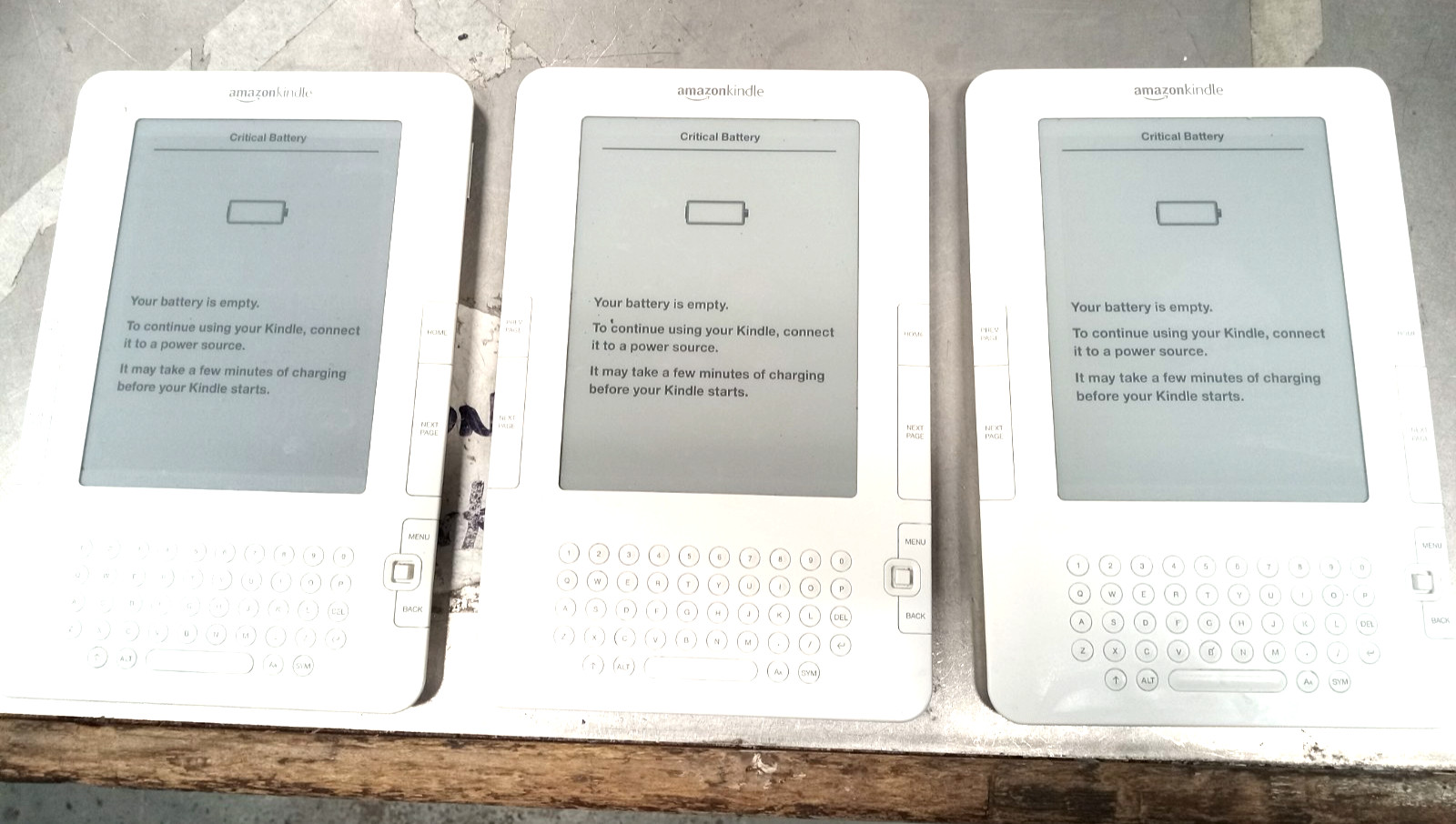 3X, Vintage 2009 Amazon Kindle White 2nd Generation Model D00511
