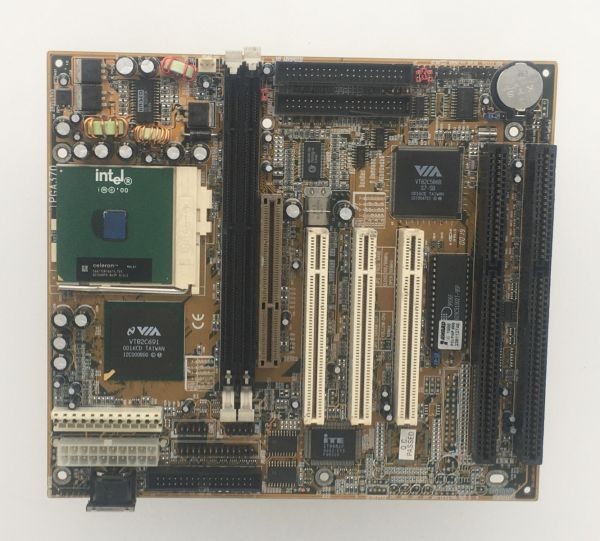 Pcpartner at socket 370, celeron, ram, 2x isa, 3x pci, 1x agp