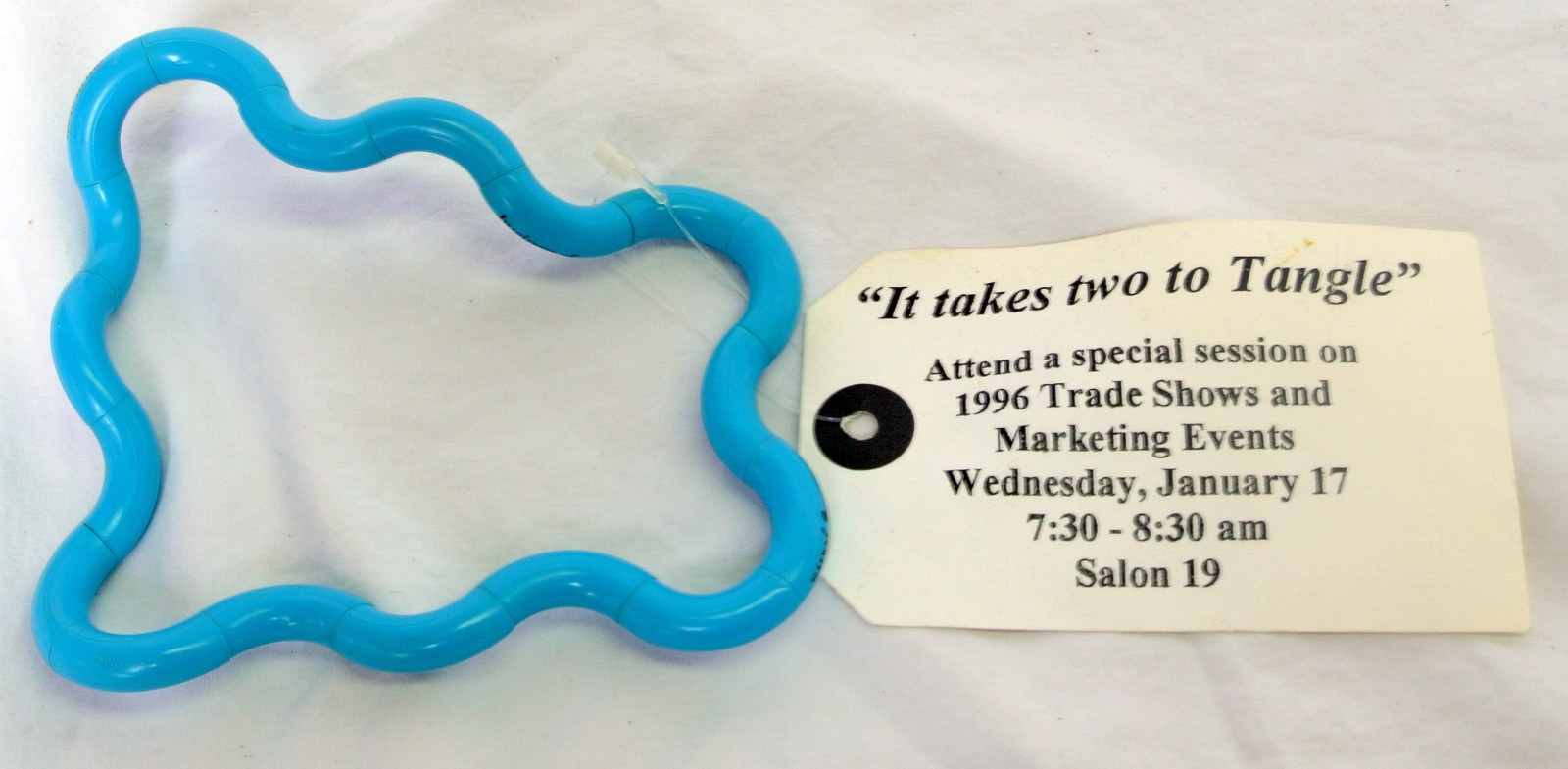 IBM LAN Systems It Takes Two To Tangle Marketing Puzzle Toy Vintage 1996