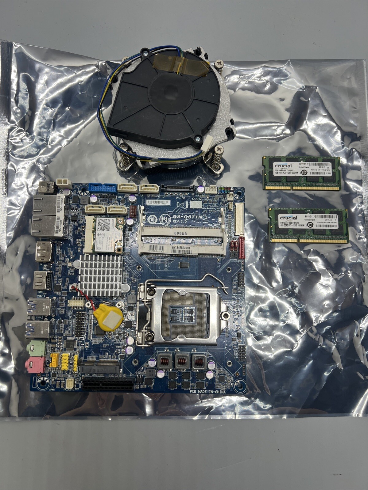 Gigabyte ITX Motherboard GA-Q87TN PCI Express x4 w/ 8GB DDR3 Heatsink WIFI