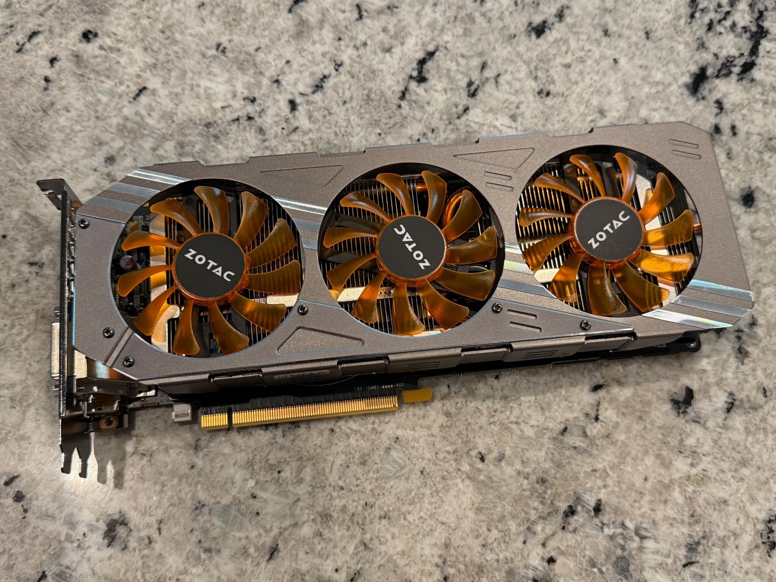 ZOTAC GeForce GTX 980 AMP Edition 4GB GDDR5 Graphics Card Tested Working