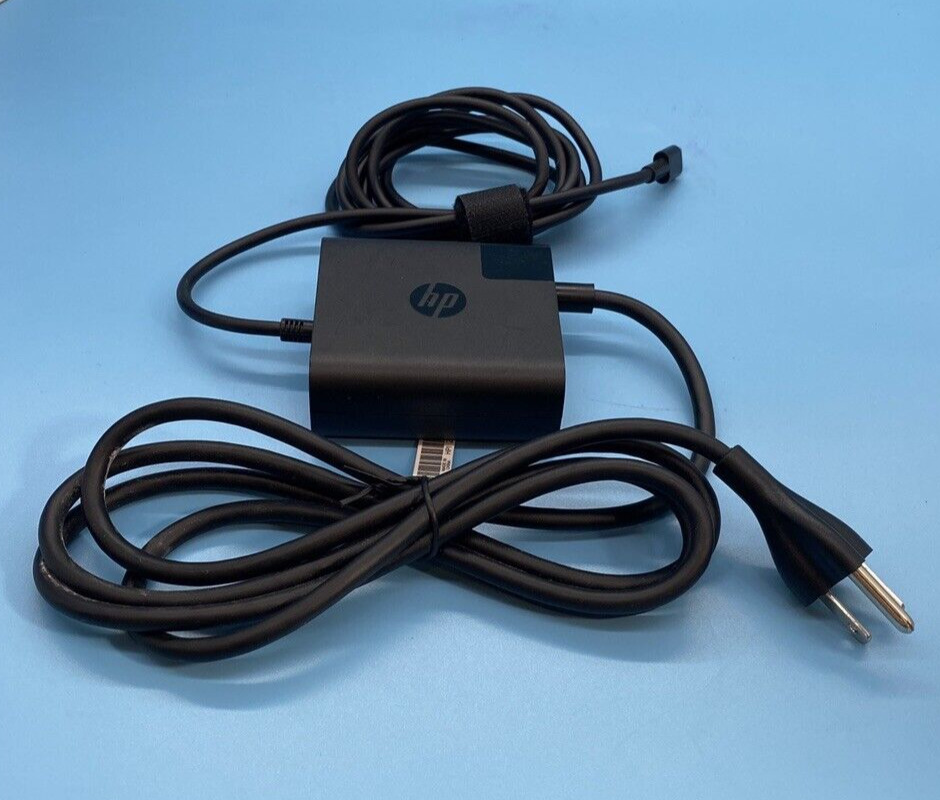 Genuine HP/AC Adapter/Model TPN-AA03/P/N 925730-004/65 Watt Max