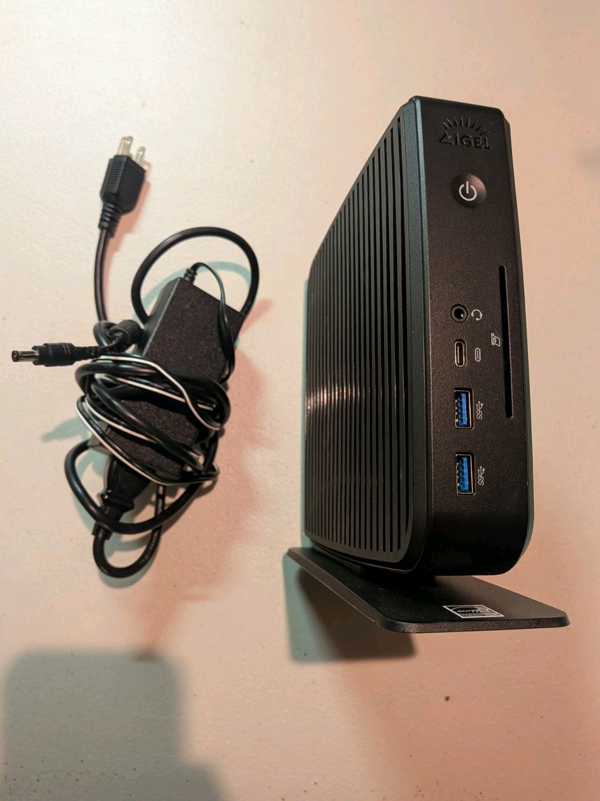 IGEL M350C Thin Client AMD Ryzen R1505G 4GB 8GB