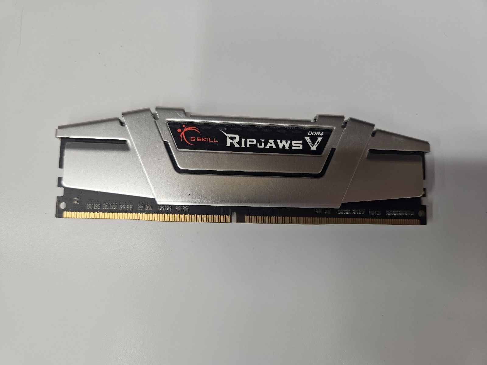 G.Skill RipJaws V 8GB (1x8GB) PC4-19200 DDR4 2400 MHz Desktop Gaming RAM