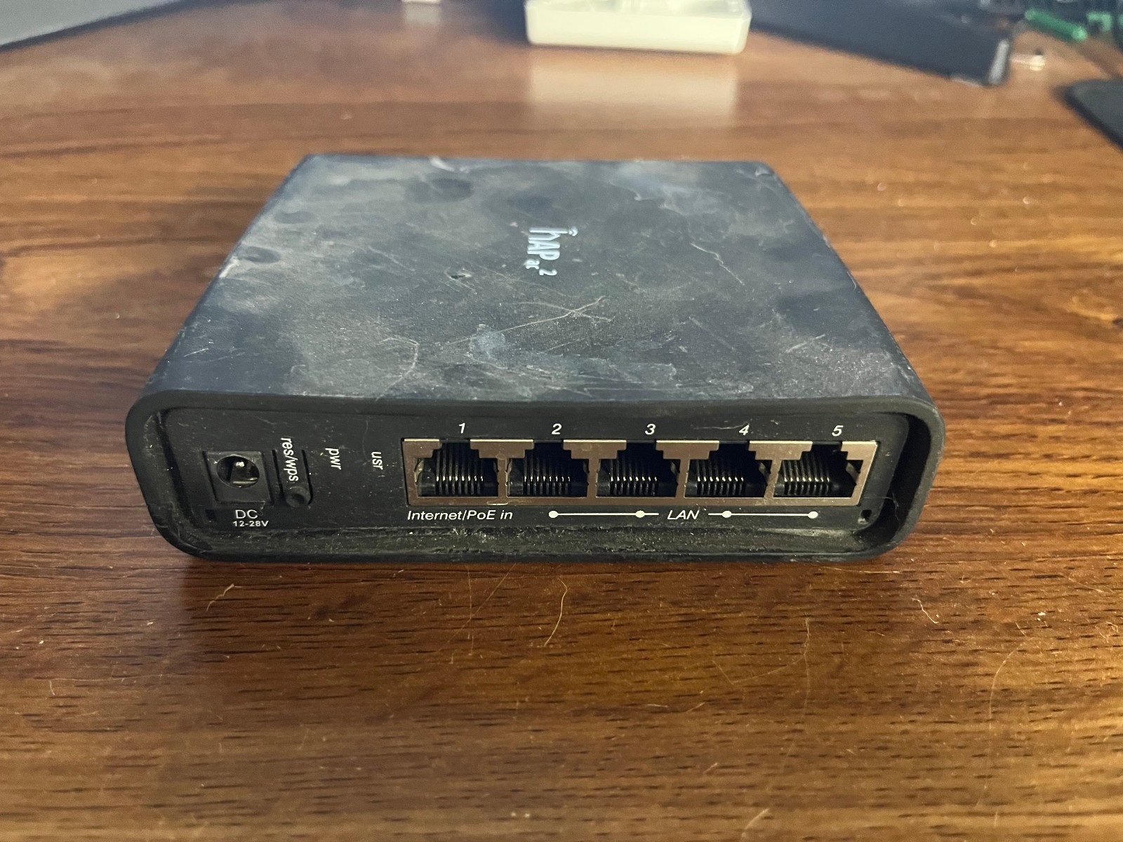 MikroTik hAPac2 Dual-Concurrent Wireless Home and Office Router Used