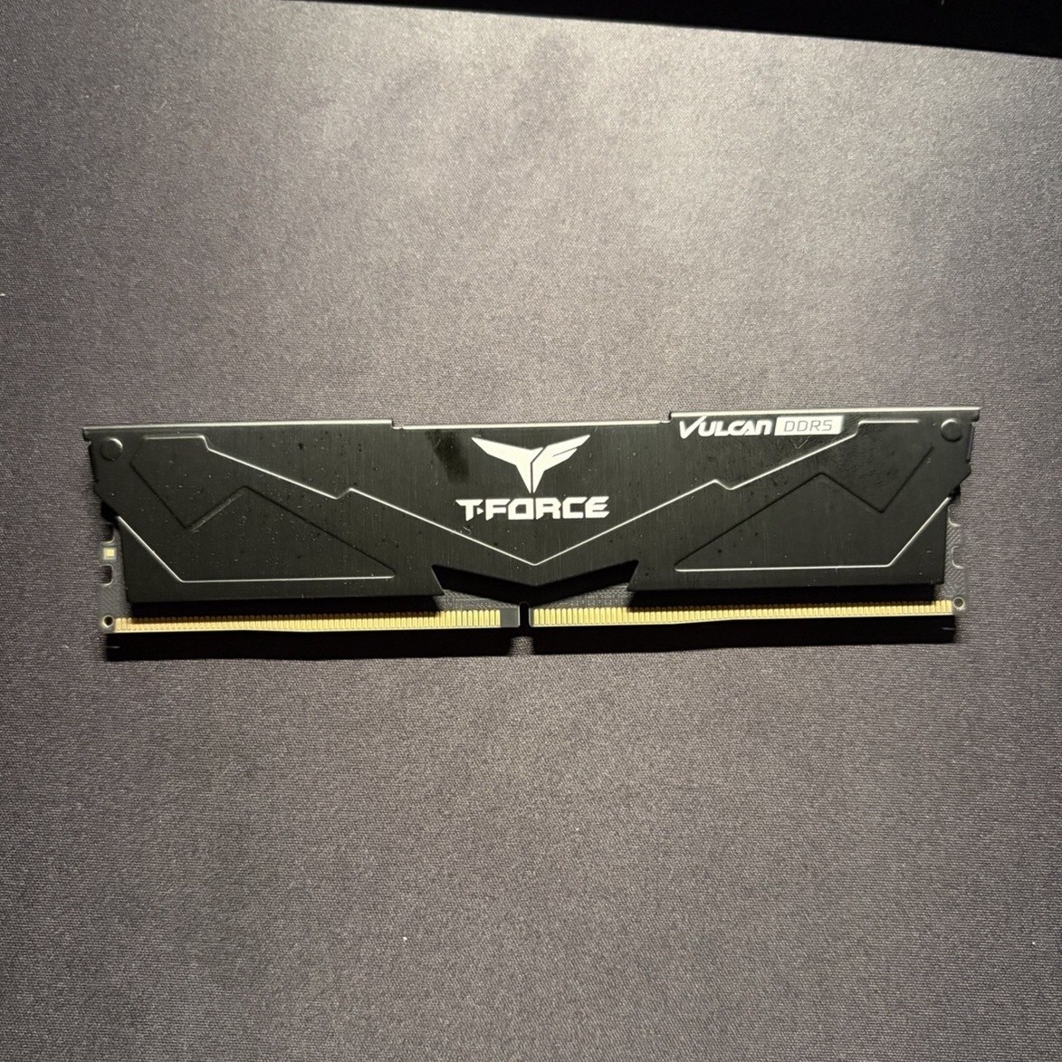 TEAMGROUP T-FORCE Vulcan DDR5 16GB DDR5-6000