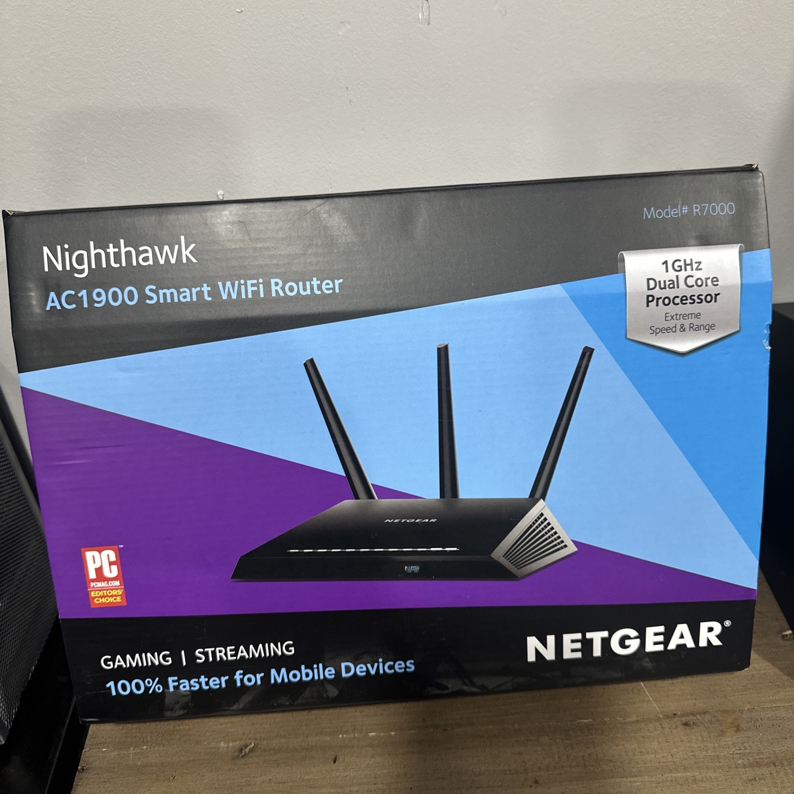Netgear Nighthawk R7000 AC1900 Smart WiFi Router w/ Power Adapter Bundle