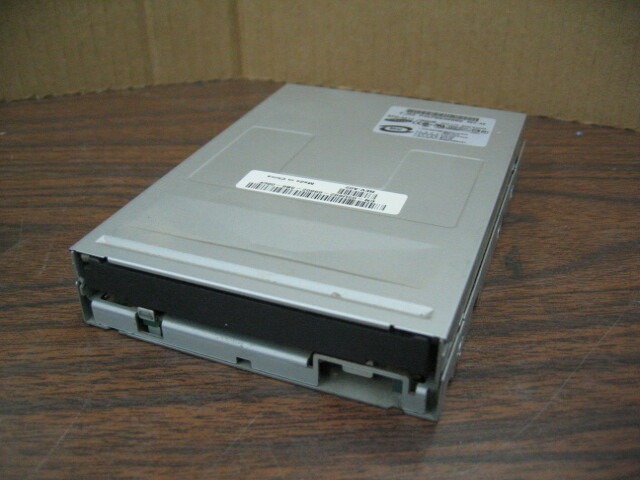 Samsung SFD-321J/ADNR 3.5 Inch Floppy Disk Drive