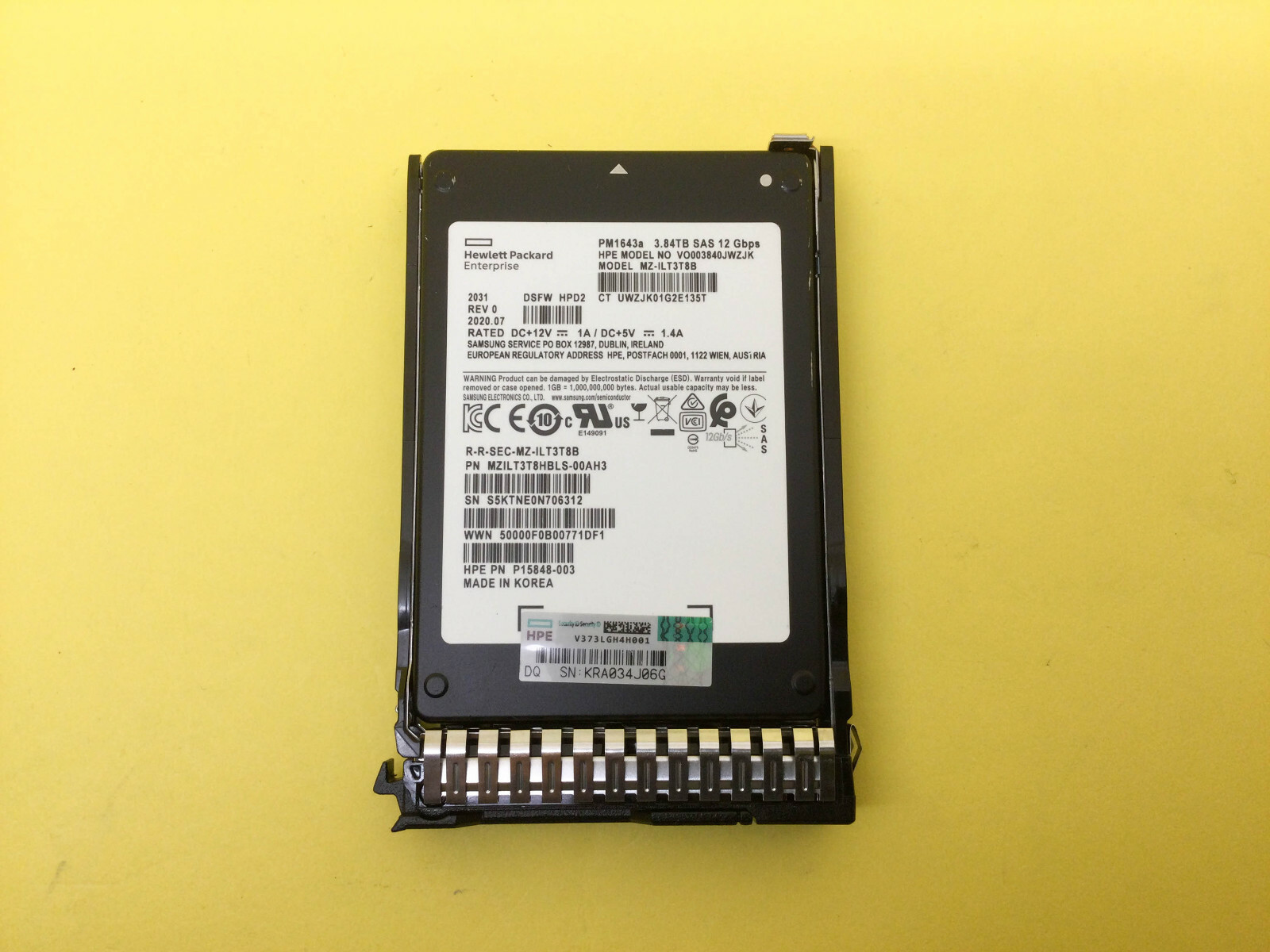 P19907-B21 HPE 3.84TB SAS 12G READ INTENSIVE SFF SC PM1643A SSD P20835-001	