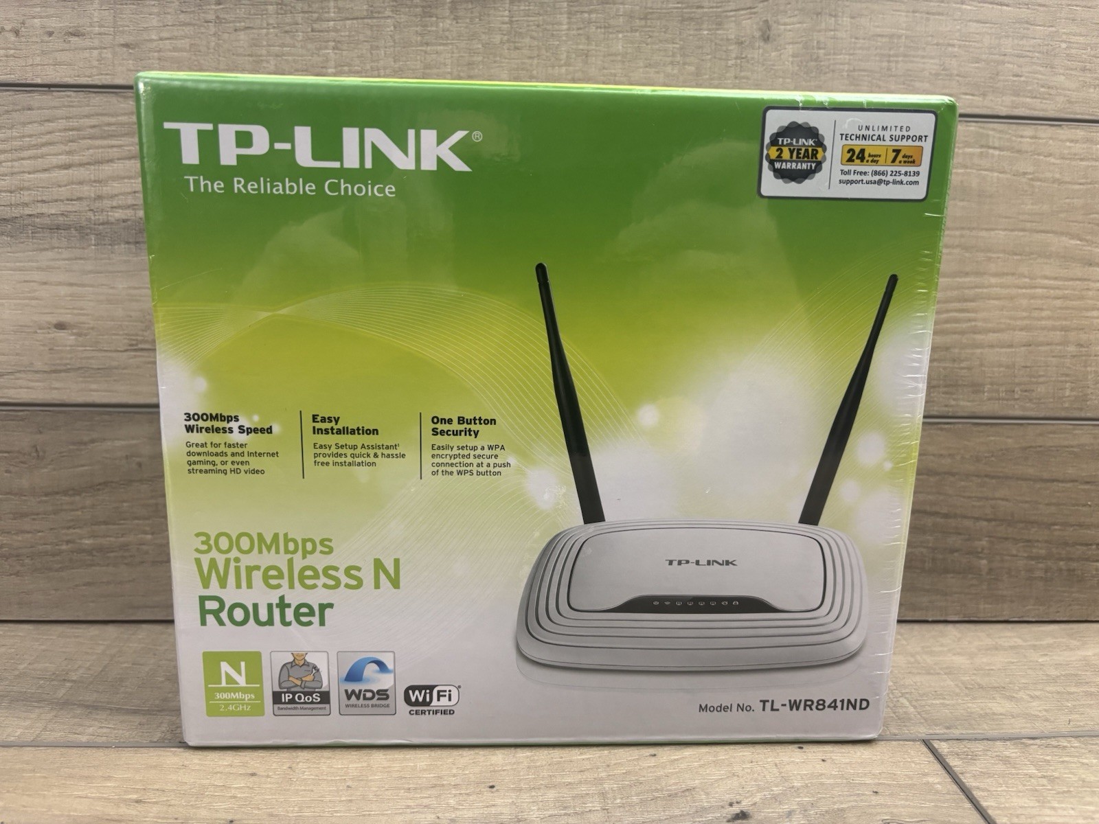 TP-Link TL-WR841ND 300mbps Wireless N Router. New And Sealed
