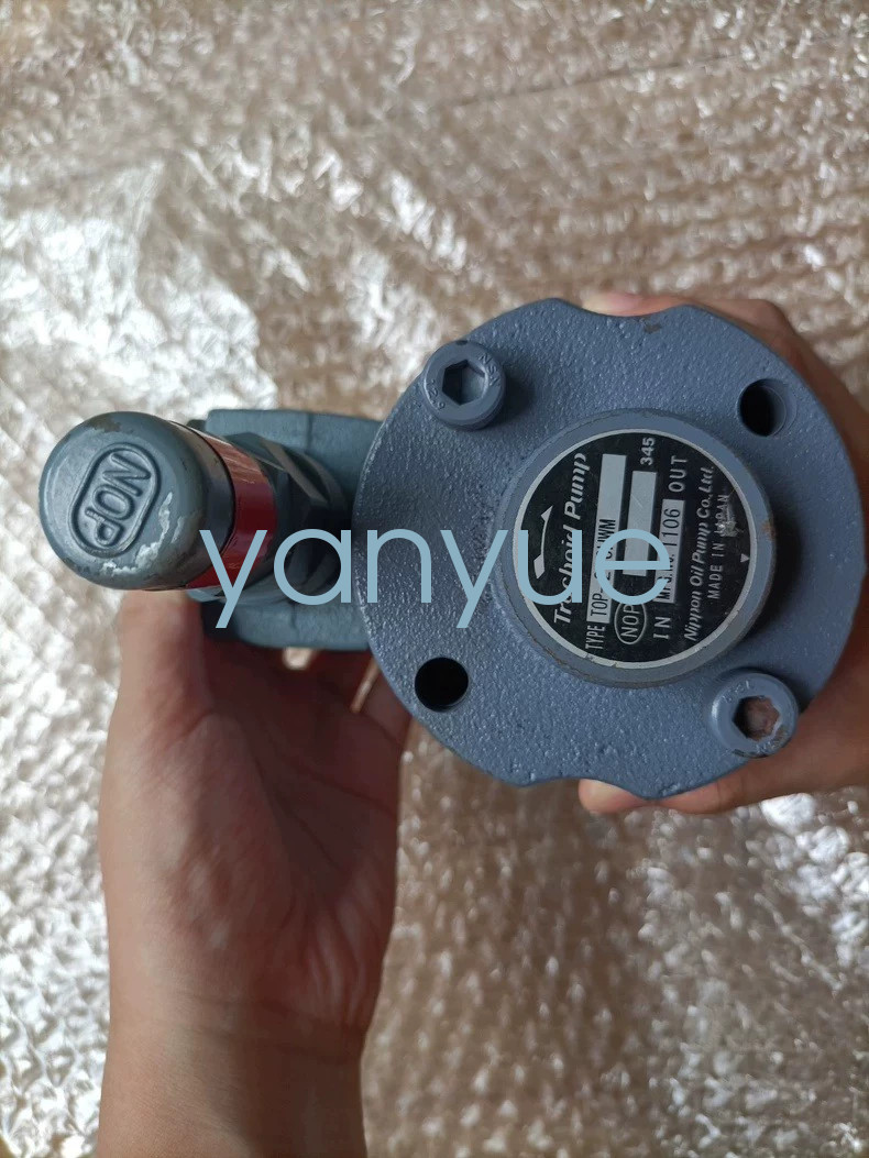 1PCS NOP TOP-216HWM gear pump new via FedEx or DHL