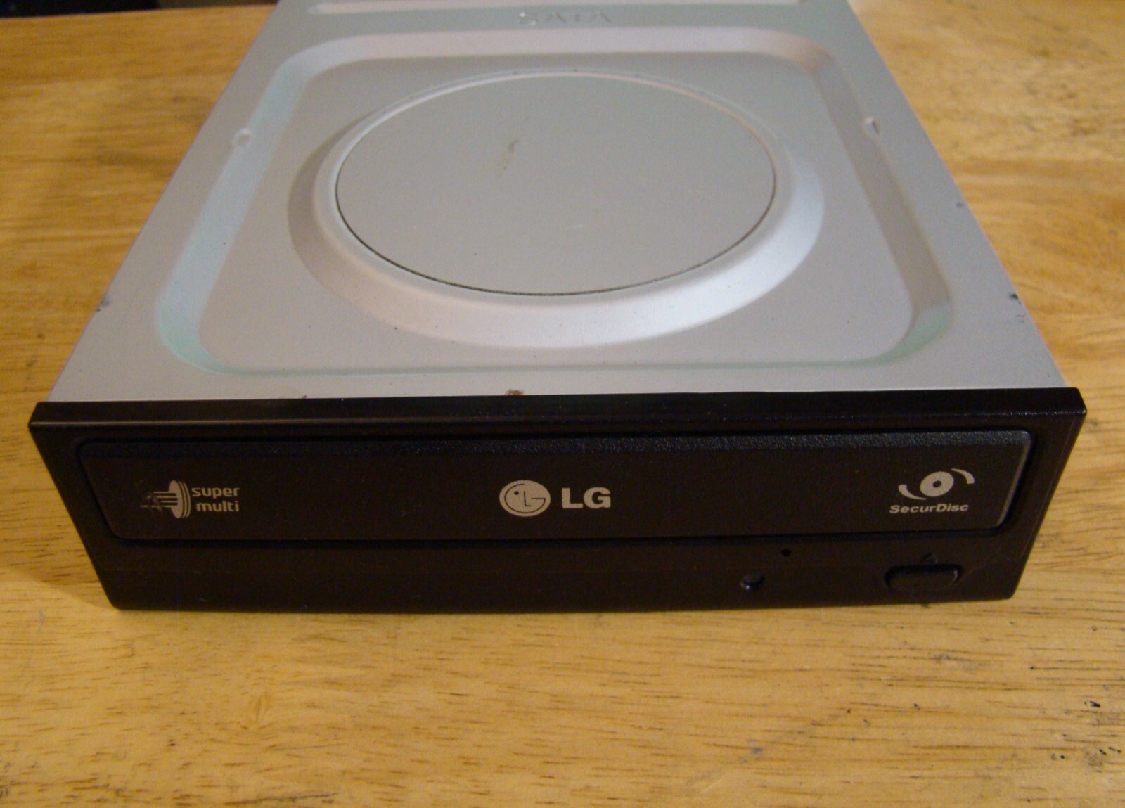 LG Super Multi DVD Rewriter GH22NS30 DVD+R/-R, DVD+RW